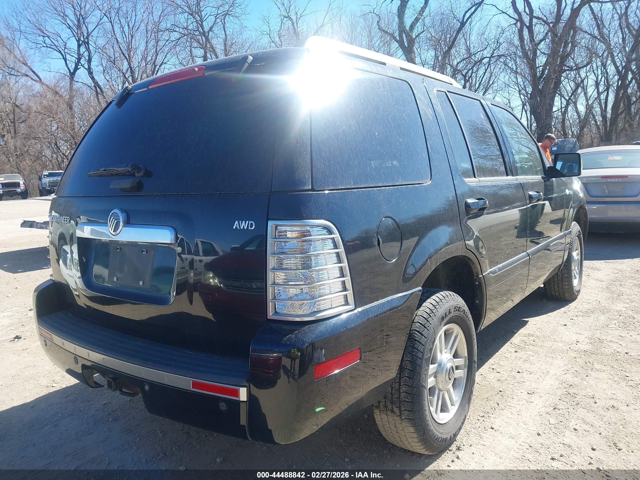 2006 Mercury Mountaineer Convenience Black vin: 4M2EU46E16UJ06022