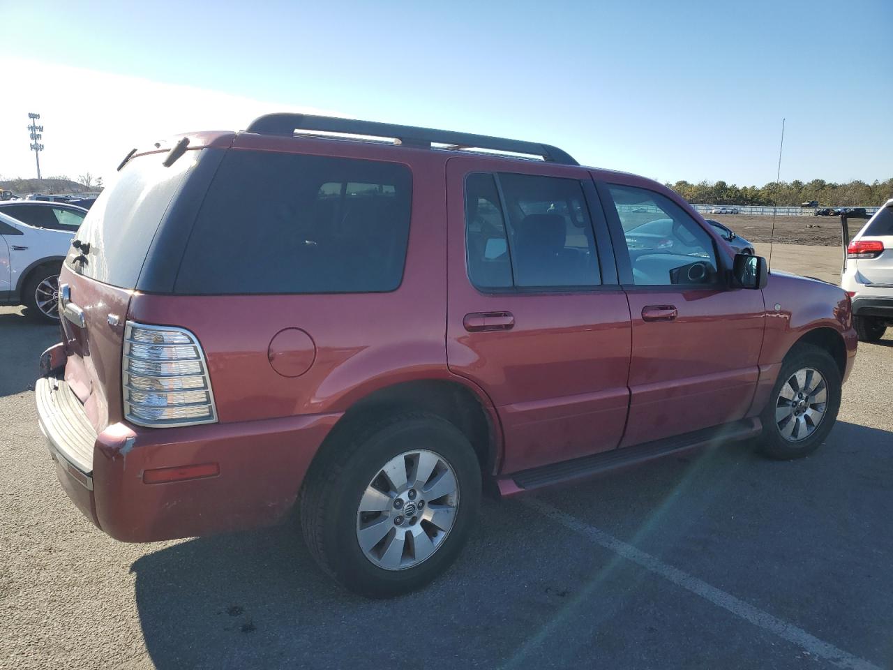 2006 Mercury Mountaineer Convenience Red vin: 4M2EU46E46UJ00991