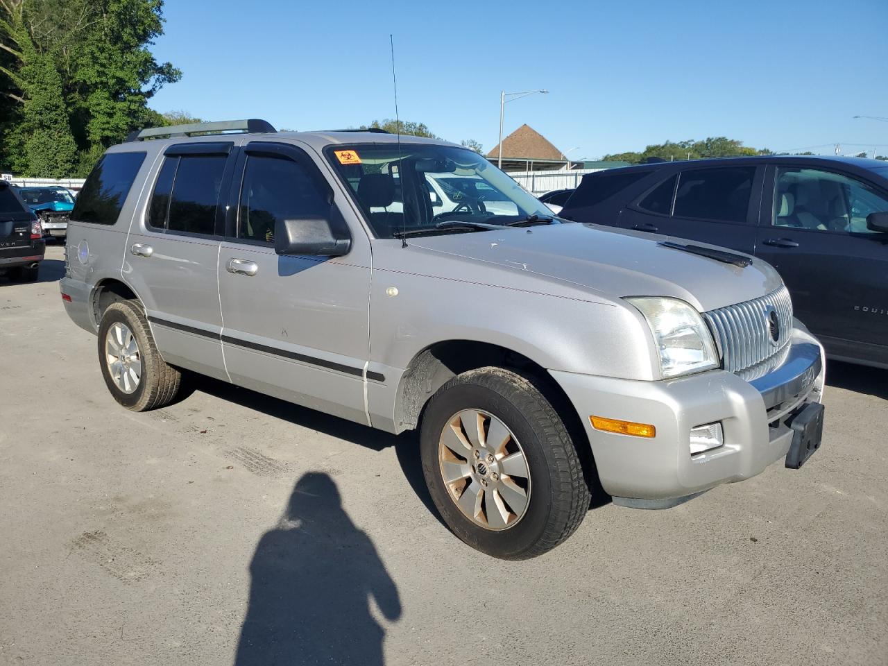 2006 Mercury Mountaineer Convenience Silver vin: 4M2EU46E96UJ13882