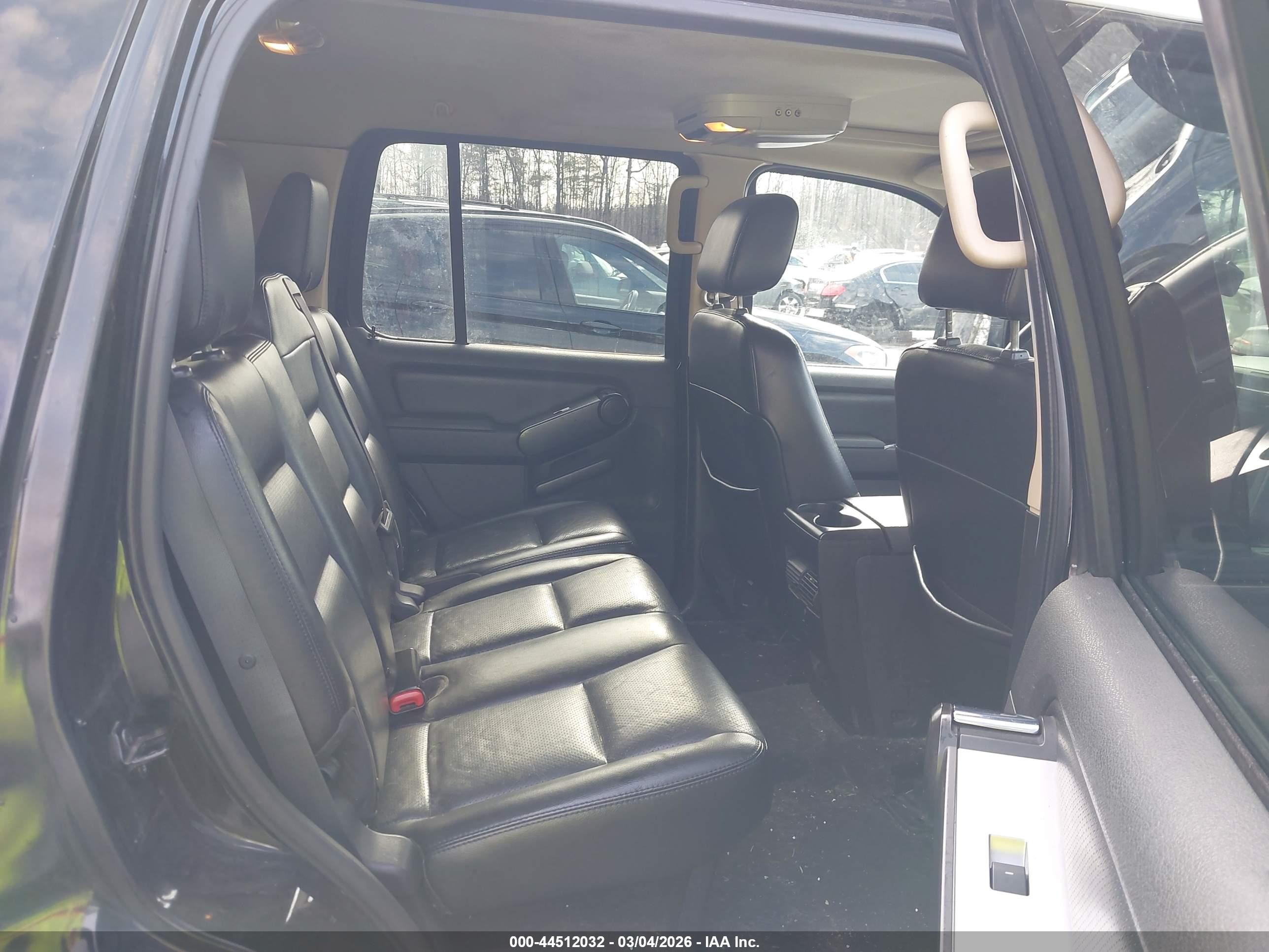 2006 Mercury Mountaineer Convenience Black vin: 4M2EU46EX6UJ09016