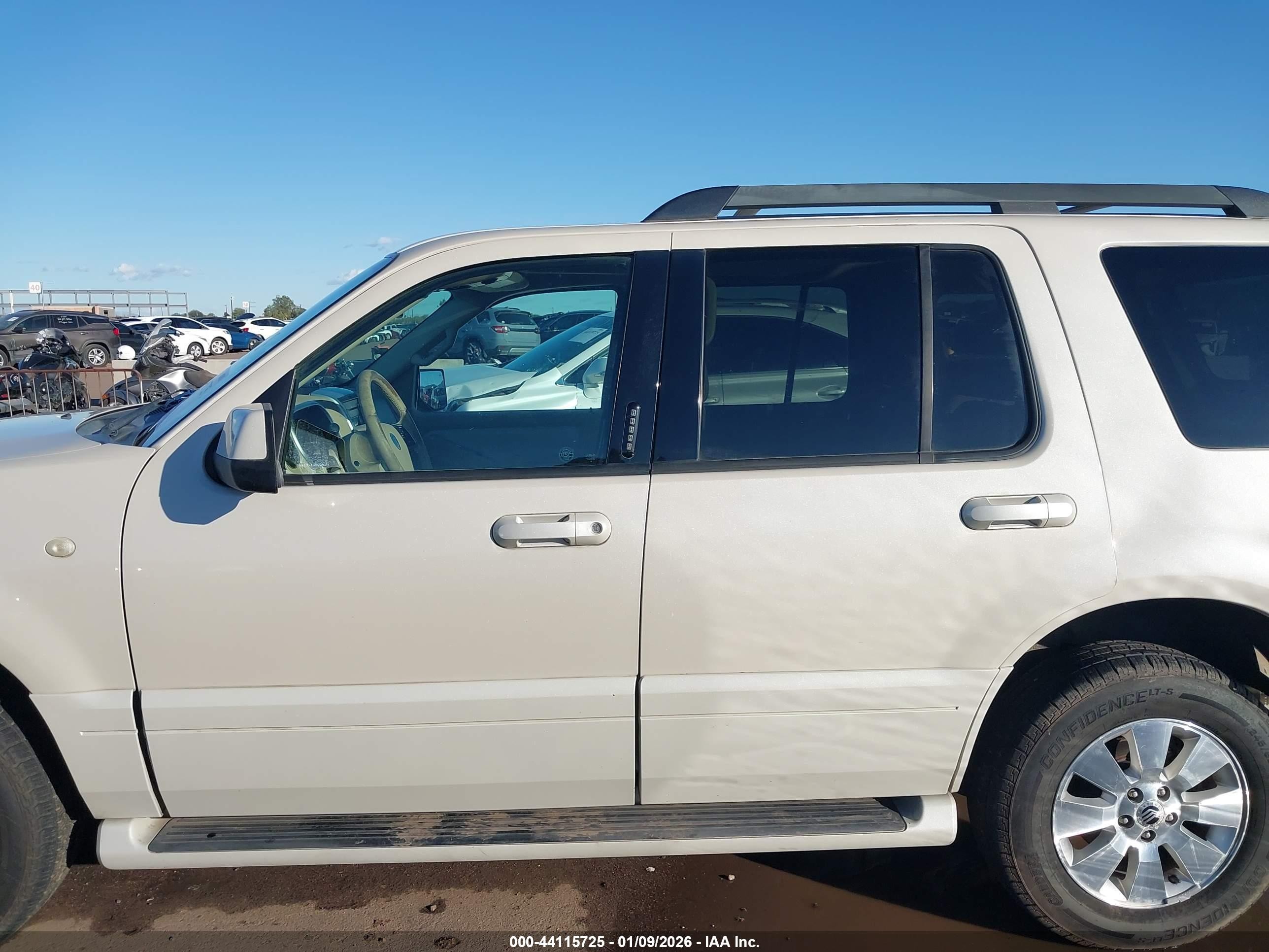 2006 Mercury Mountaineer Luxury Кремовый vin: 4M2EU47E06UJ24753