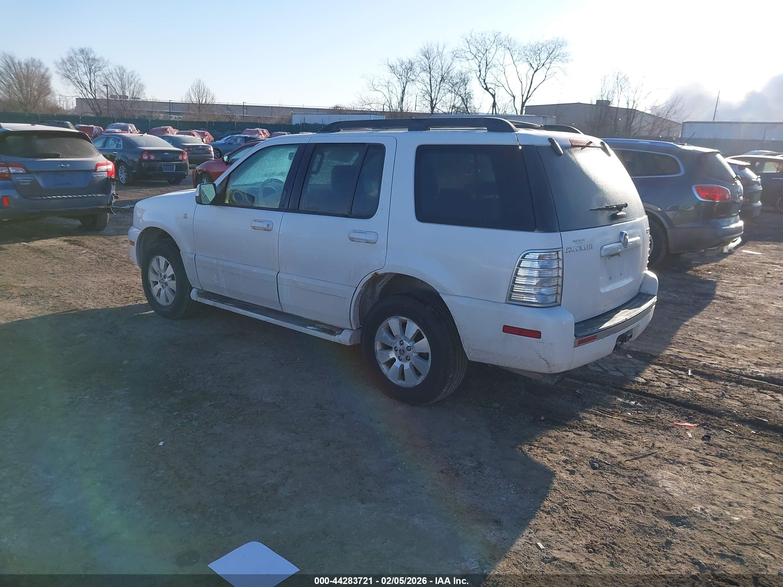2006 Mercury Mountaineer Luxury White vin: 4M2EU47E06UJ26616