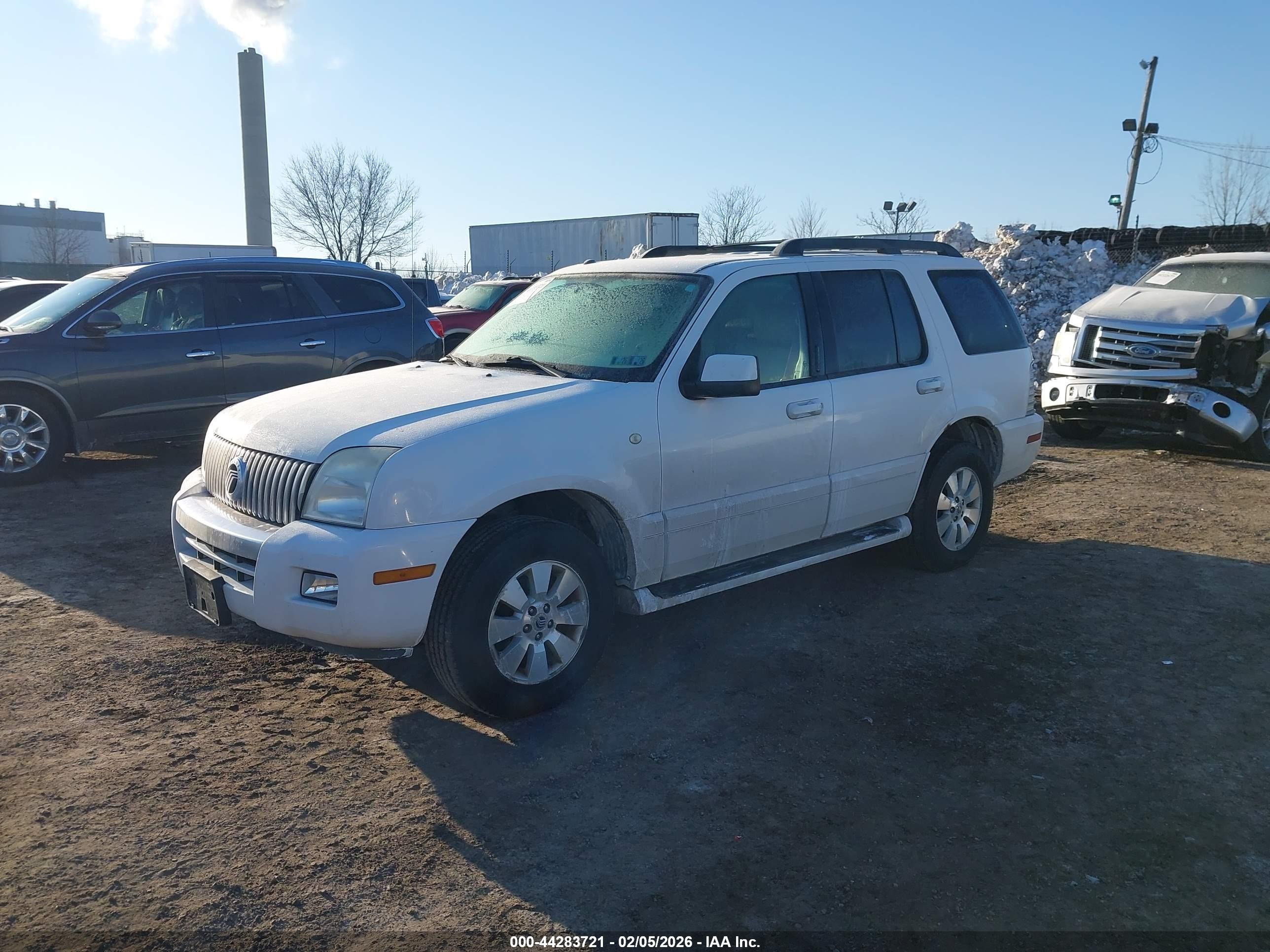 2006 Mercury Mountaineer Luxury White vin: 4M2EU47E06UJ26616