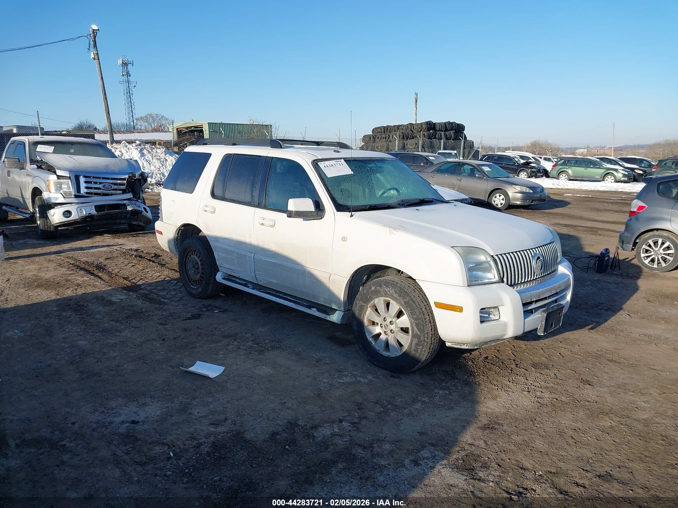 2006 Mercury Mountaineer Luxury White vin: 4M2EU47E06UJ26616