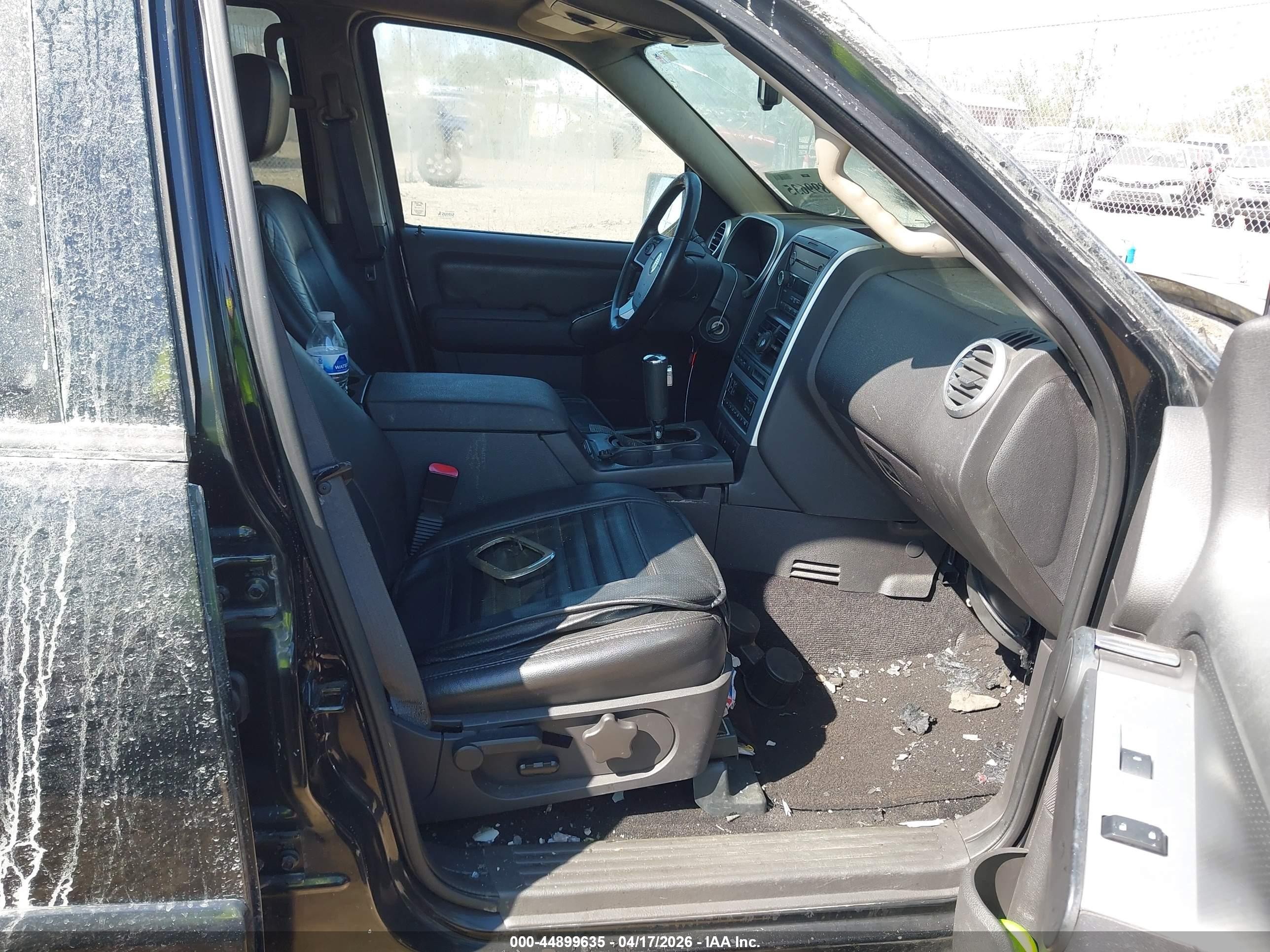 2008 Mercury Mountaineer   Black vin: 4M2EU47E08UJ16705