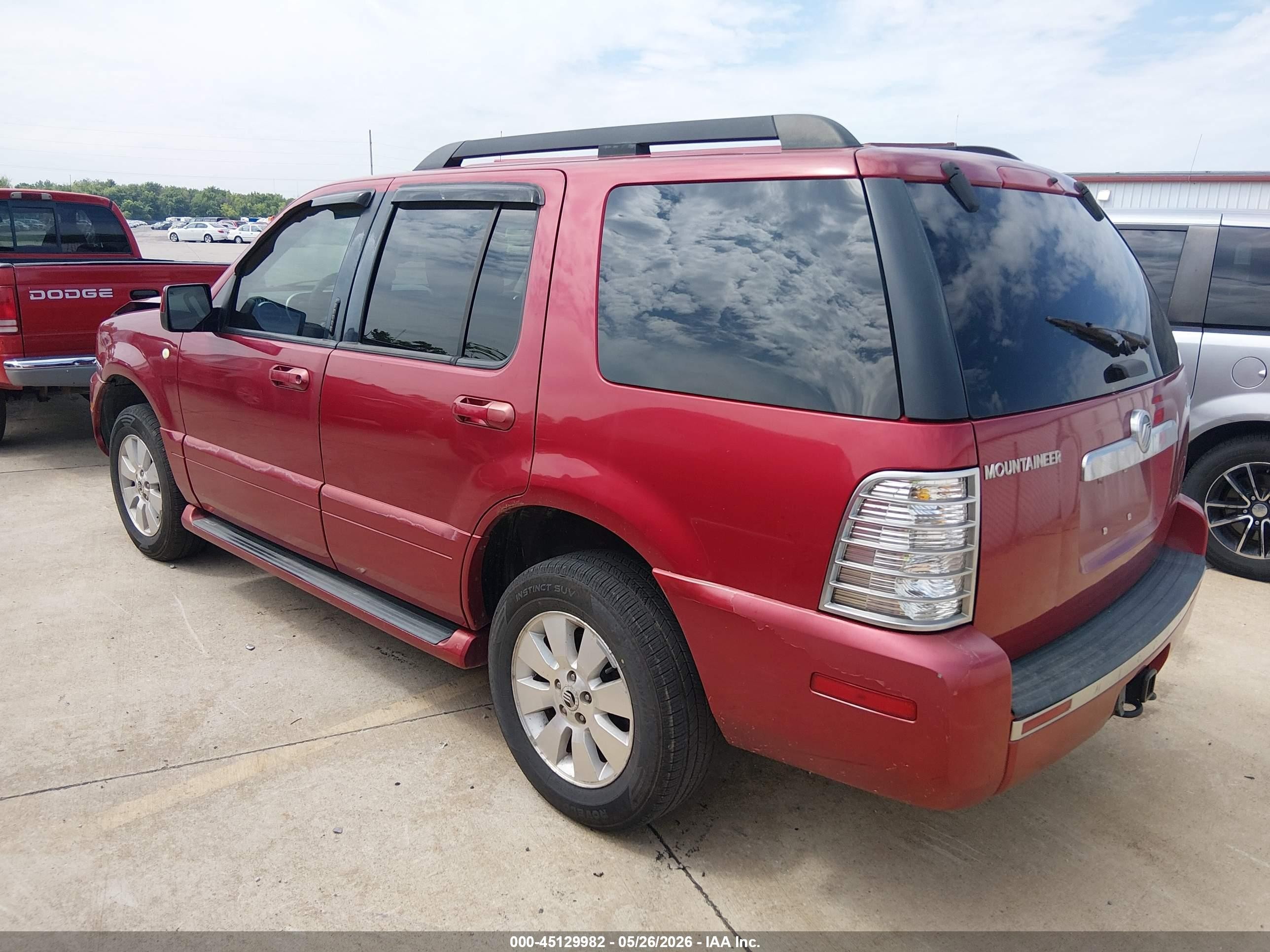 2006 Mercury Mountaineer Luxury Red vin: 4M2EU47E16UJ04074