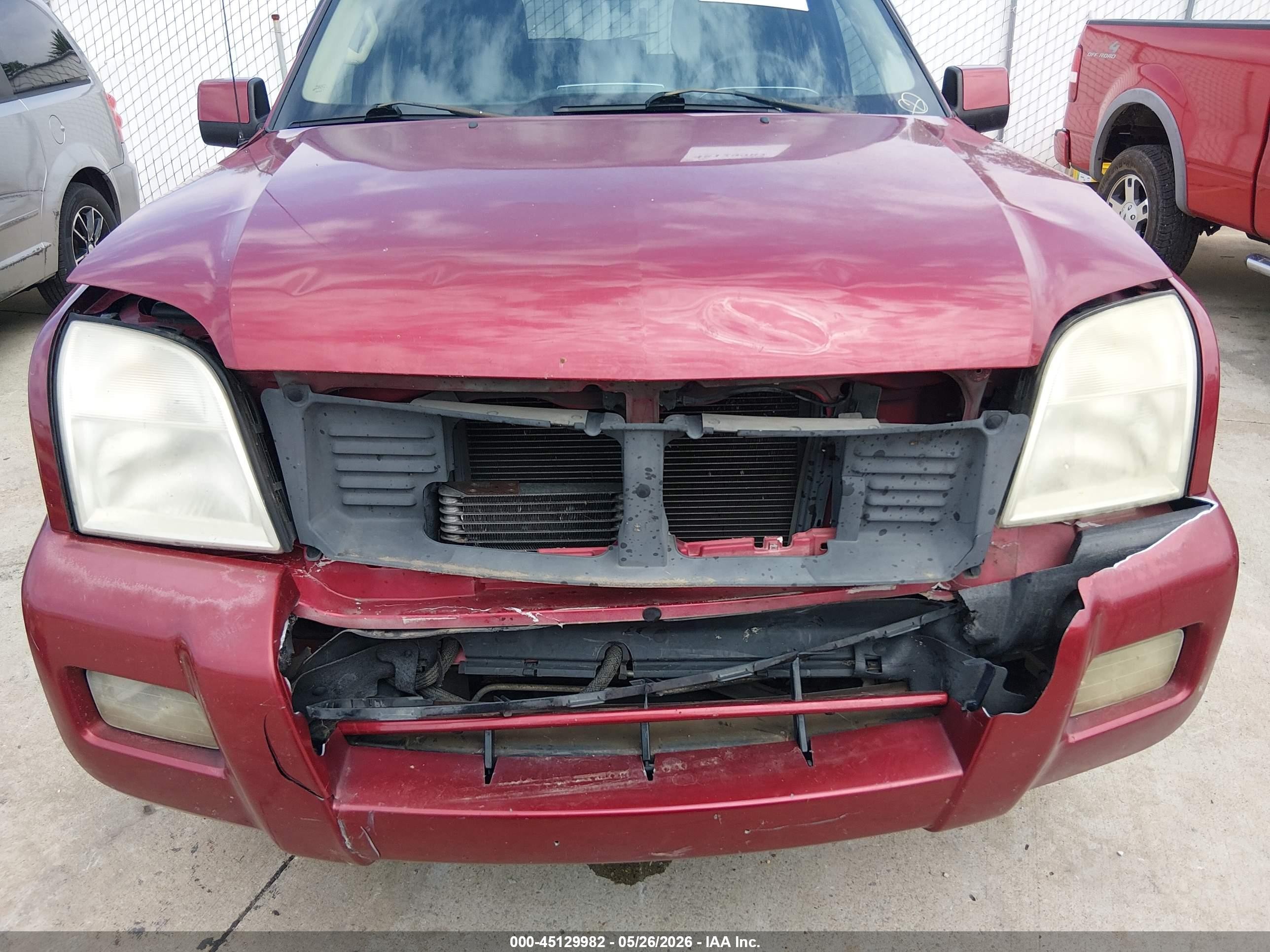 2006 Mercury Mountaineer Luxury Red vin: 4M2EU47E16UJ04074