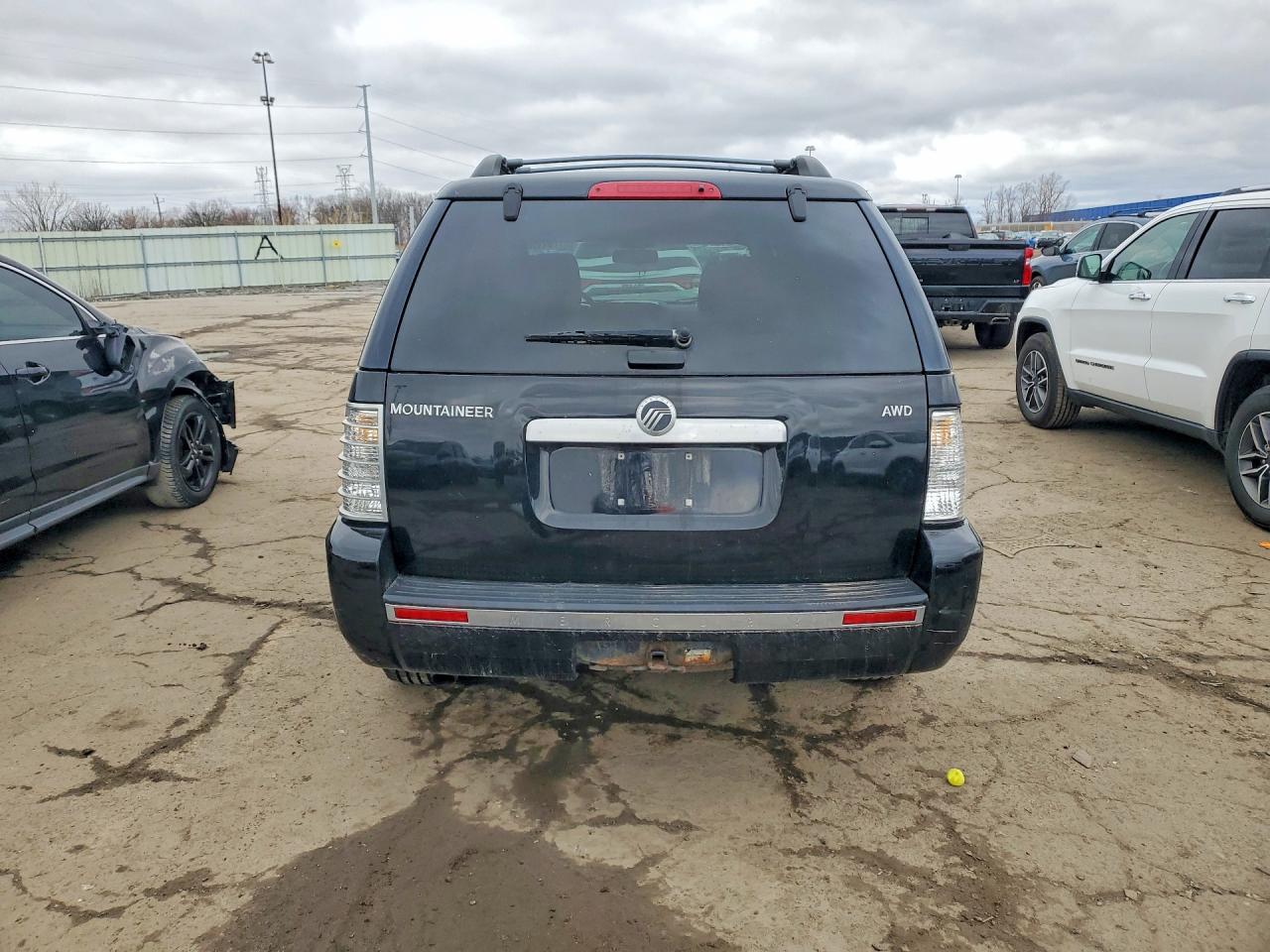 2009 Mercury Mountaineer Luxury Black vin: 4M2EU47E29UJ01334