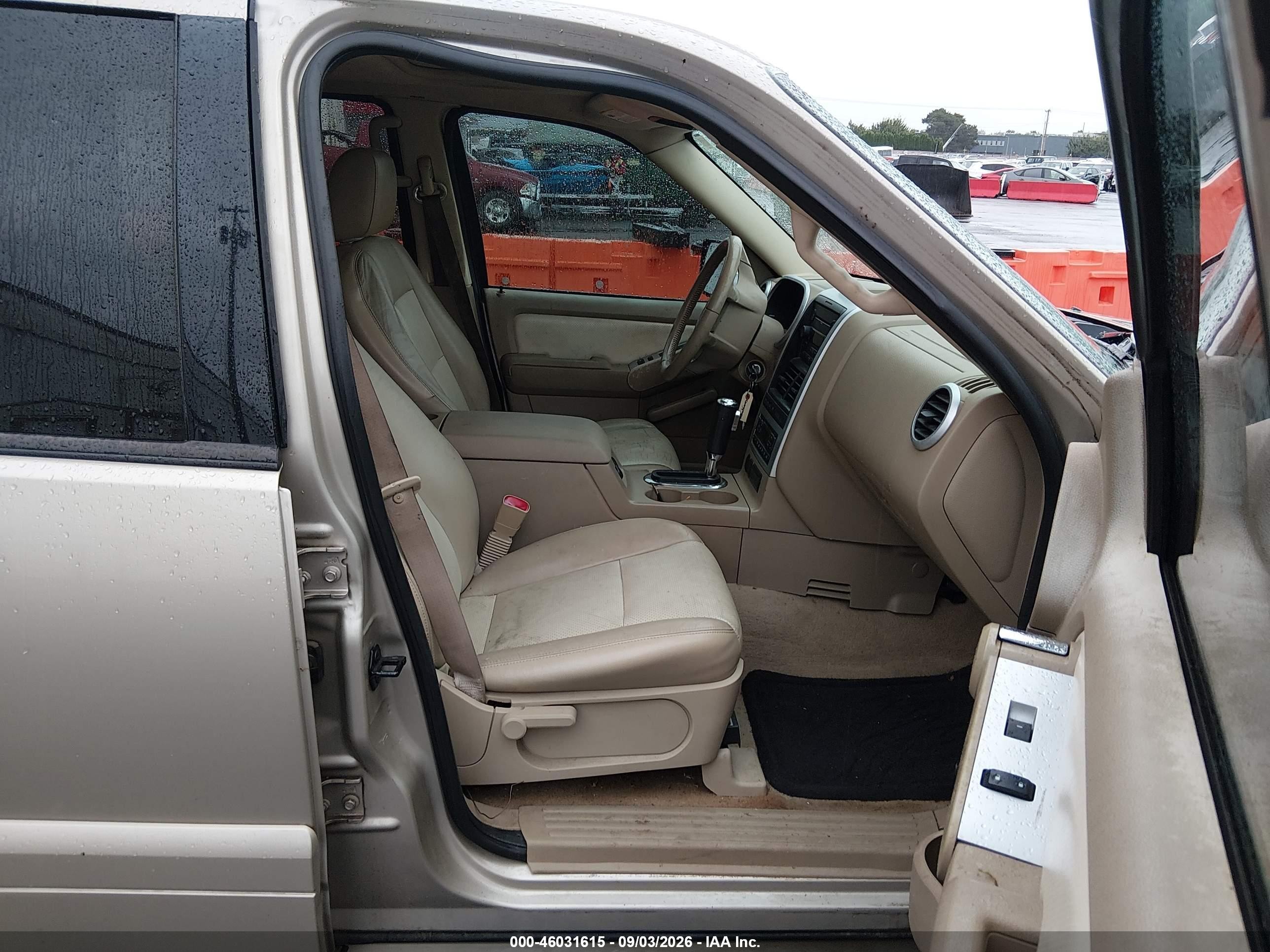 2007 Mercury Mountaineer   Gold vin: 4M2EU47E57UJ23423