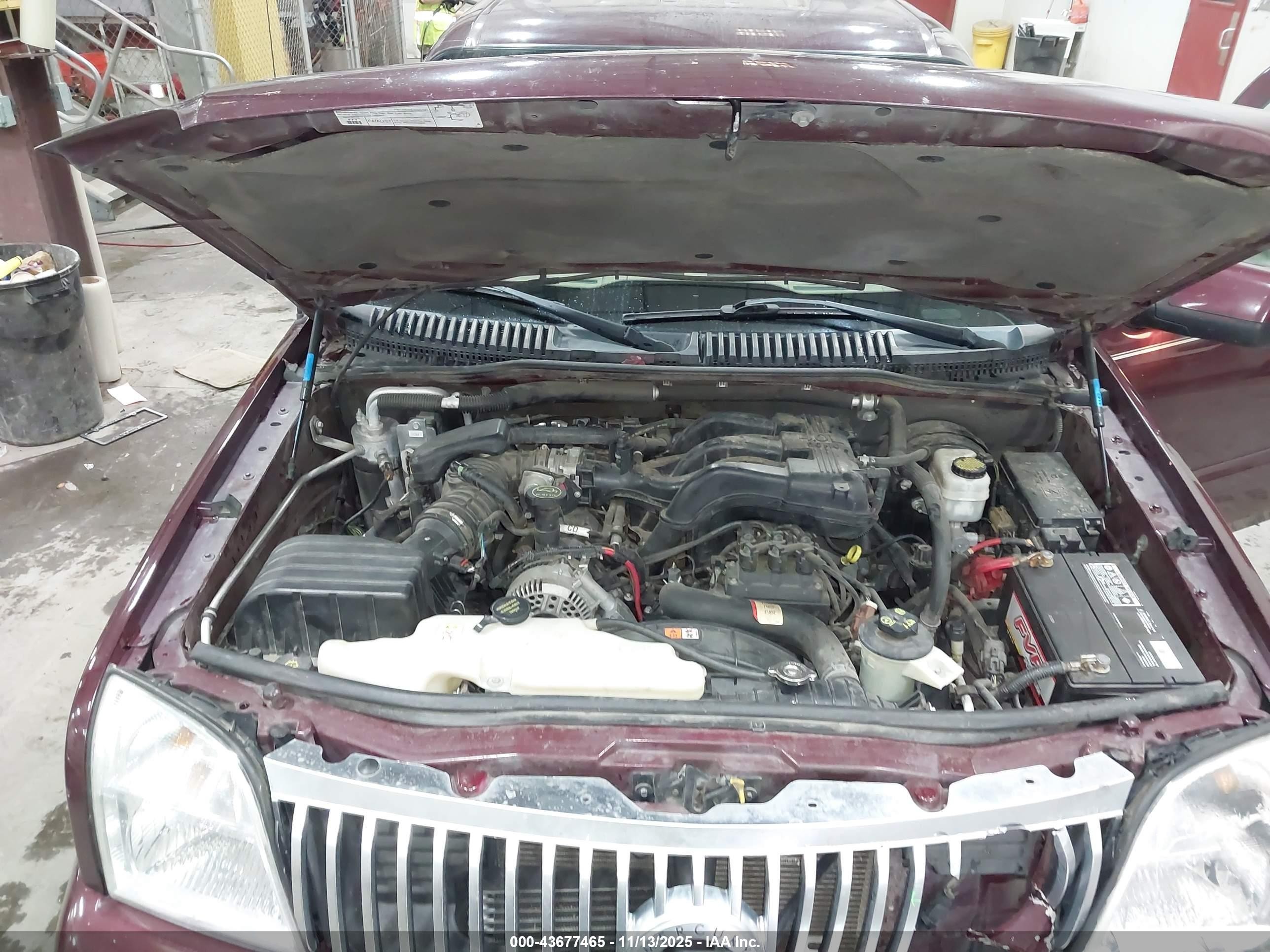 2007 Mercury Mountaineer   Red vin: 4M2EU47E67UJ22006
