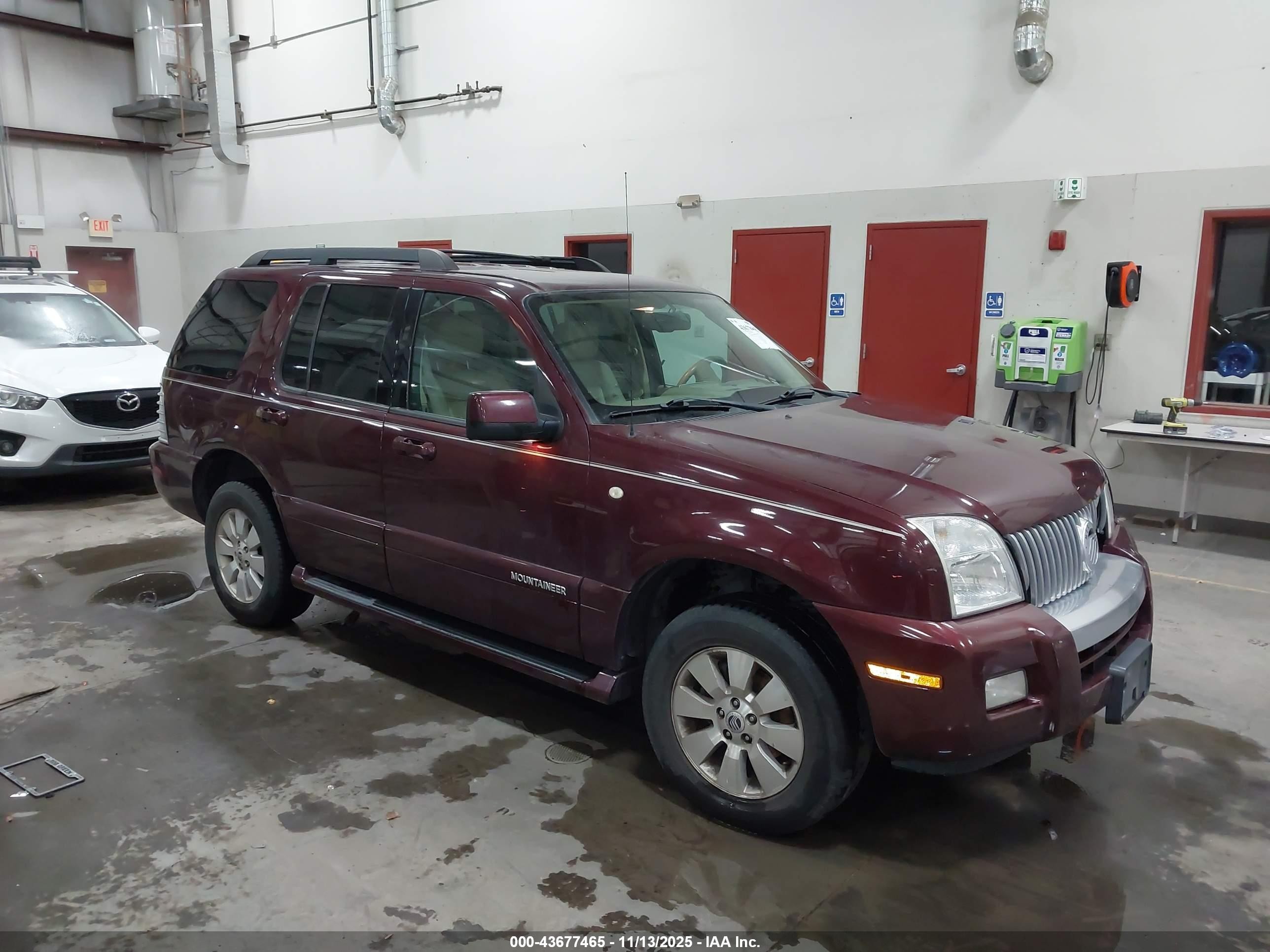 2007 Mercury Mountaineer   Red vin: 4M2EU47E67UJ22006