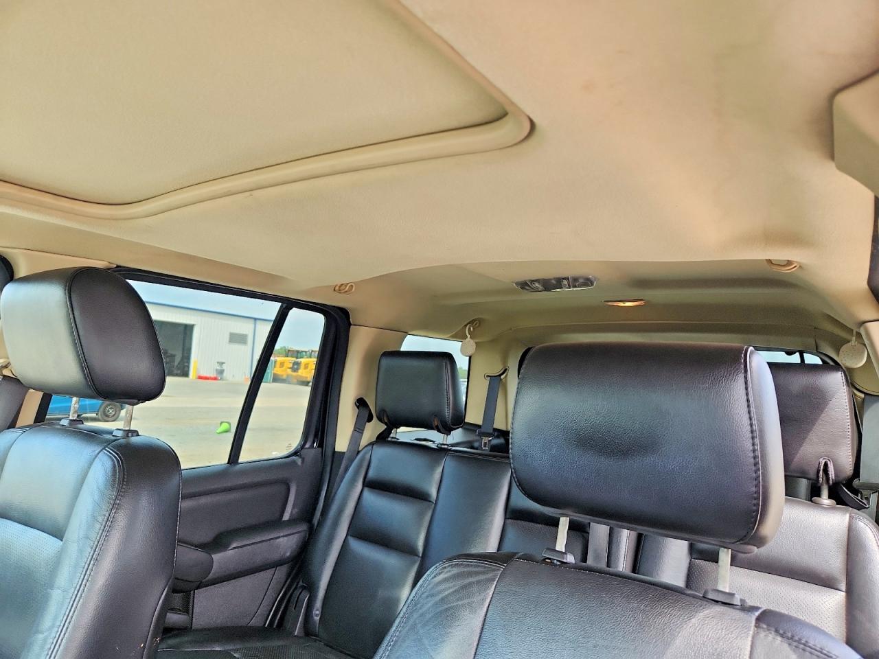 2006 Mercury Mountaineer Luxury Black vin: 4M2EU47E76UJ18853
