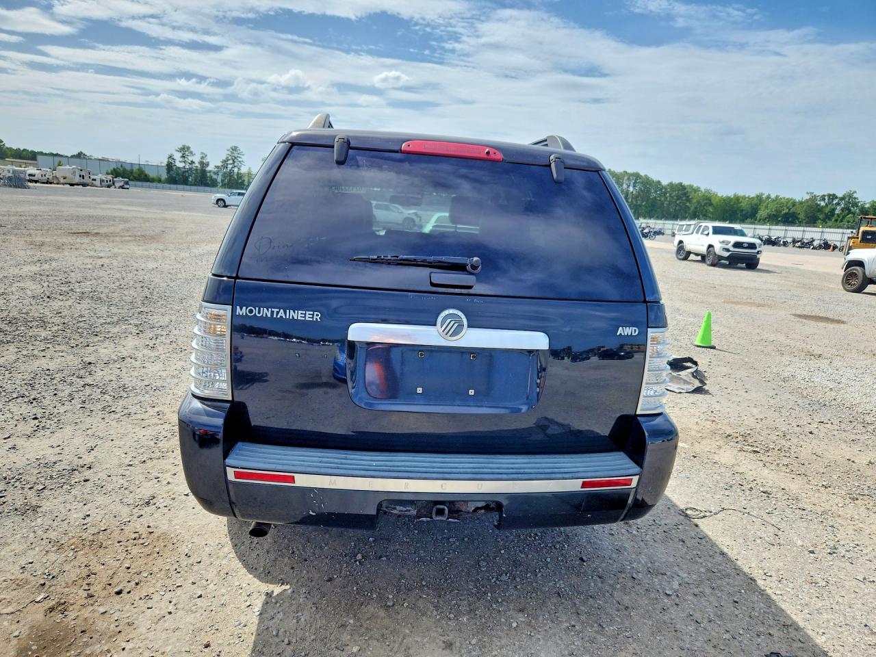 2006 Mercury Mountaineer Luxury Black vin: 4M2EU47E76UJ18853