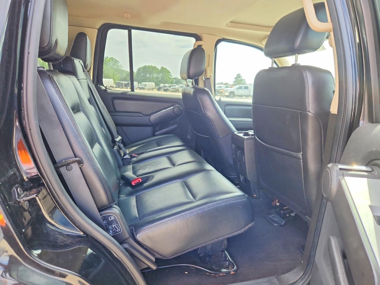 2006 Mercury Mountaineer Luxury Black vin: 4M2EU47E76UJ18853