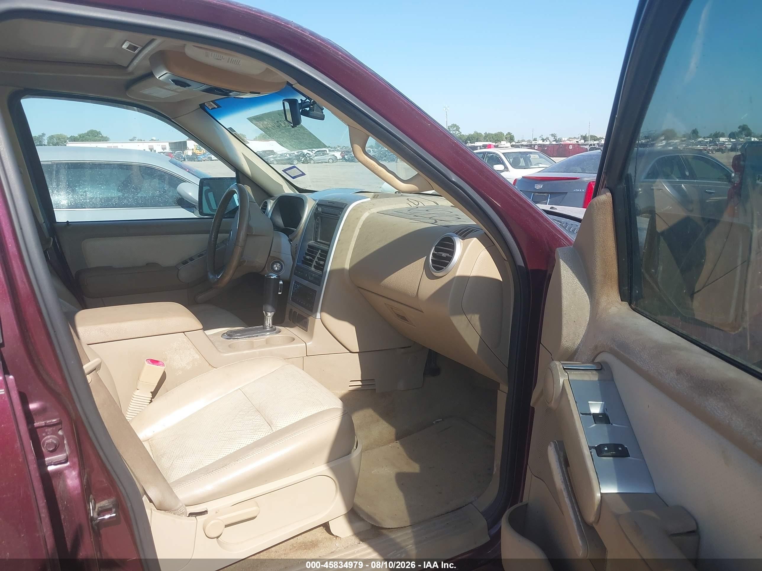 2007 Mercury Mountaineer   Maroon vin: 4M2EU47E77UJ11113
