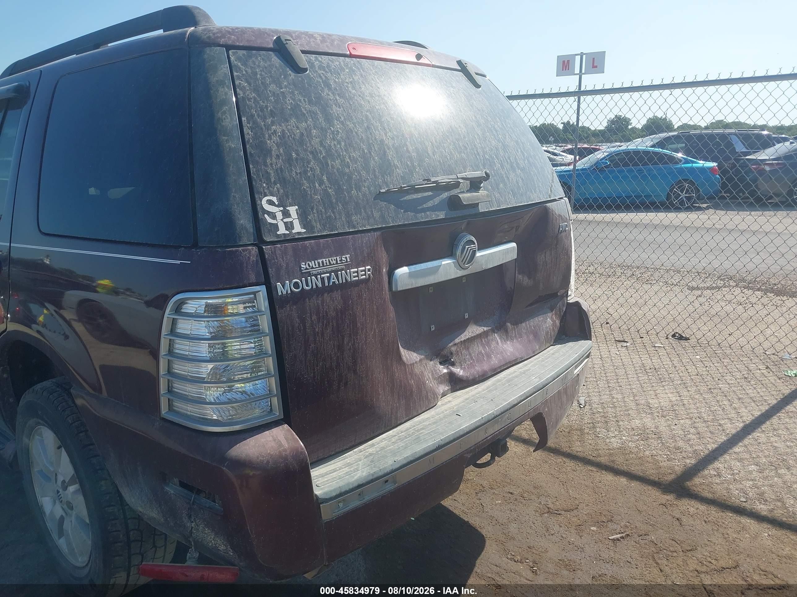 2007 Mercury Mountaineer   Maroon vin: 4M2EU47E77UJ11113
