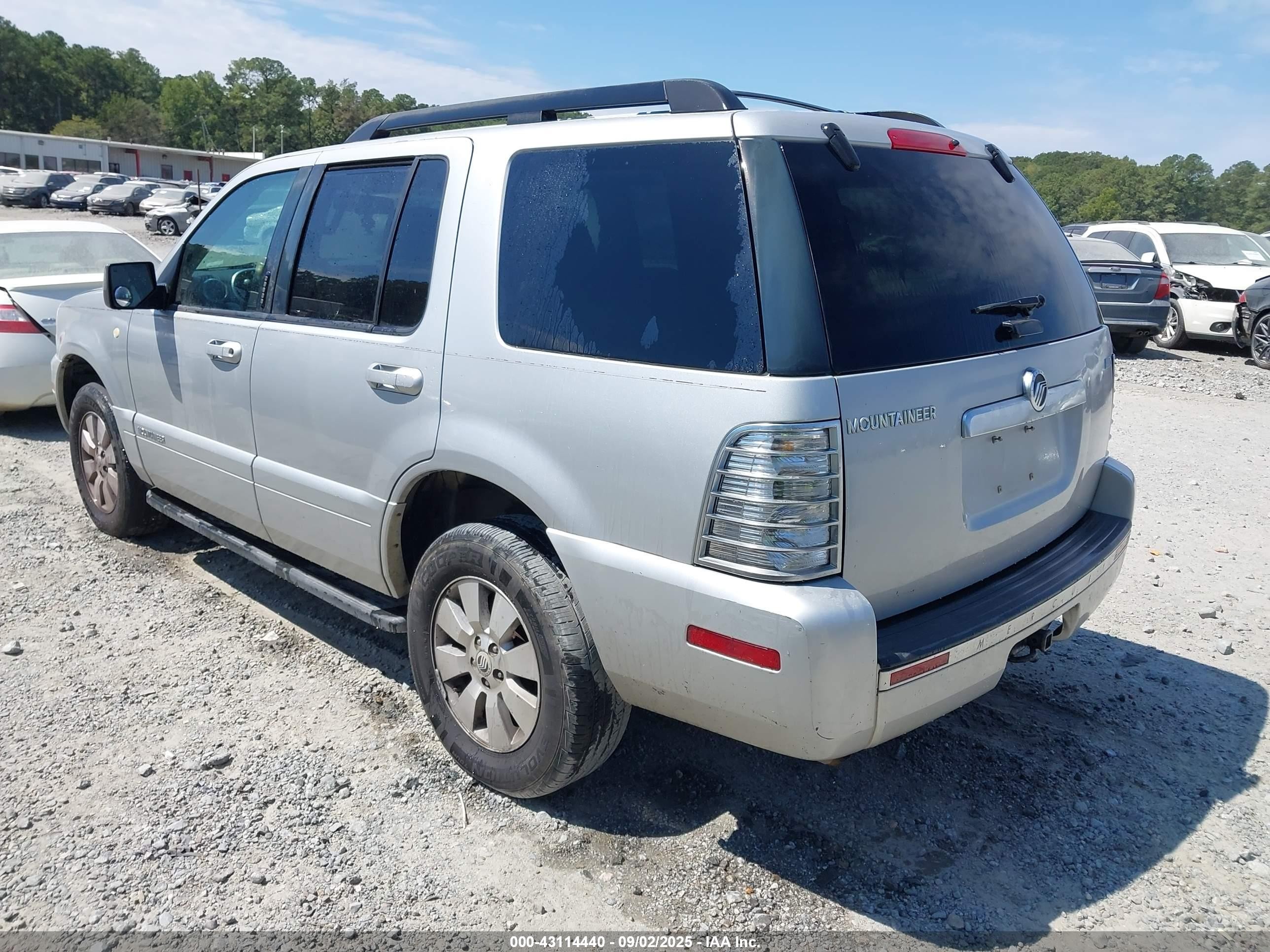 2009 Mercury Mountaineer   Серебряный vin: 4M2EU47E79UJ00423