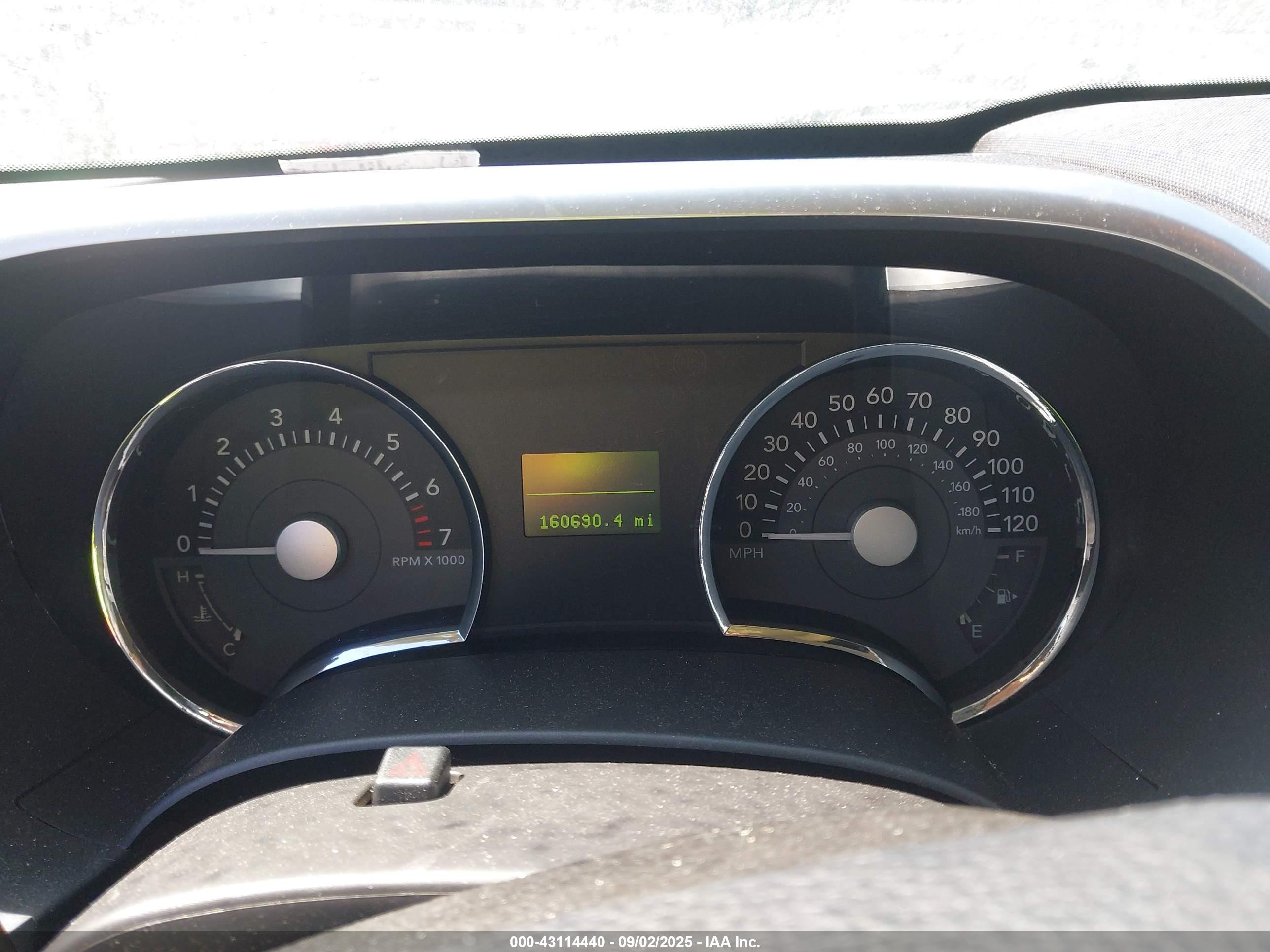 2009 Mercury Mountaineer   Серебряный vin: 4M2EU47E79UJ00423
