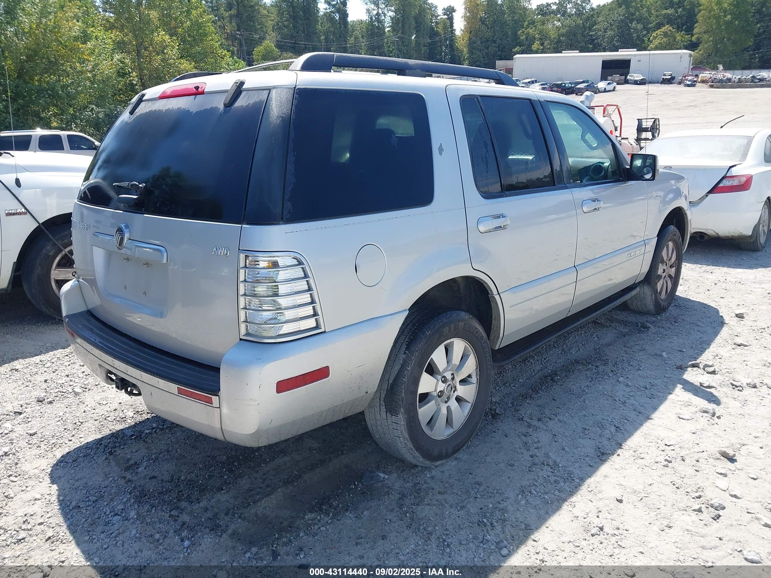 2009 Mercury Mountaineer   Серебряный vin: 4M2EU47E79UJ00423