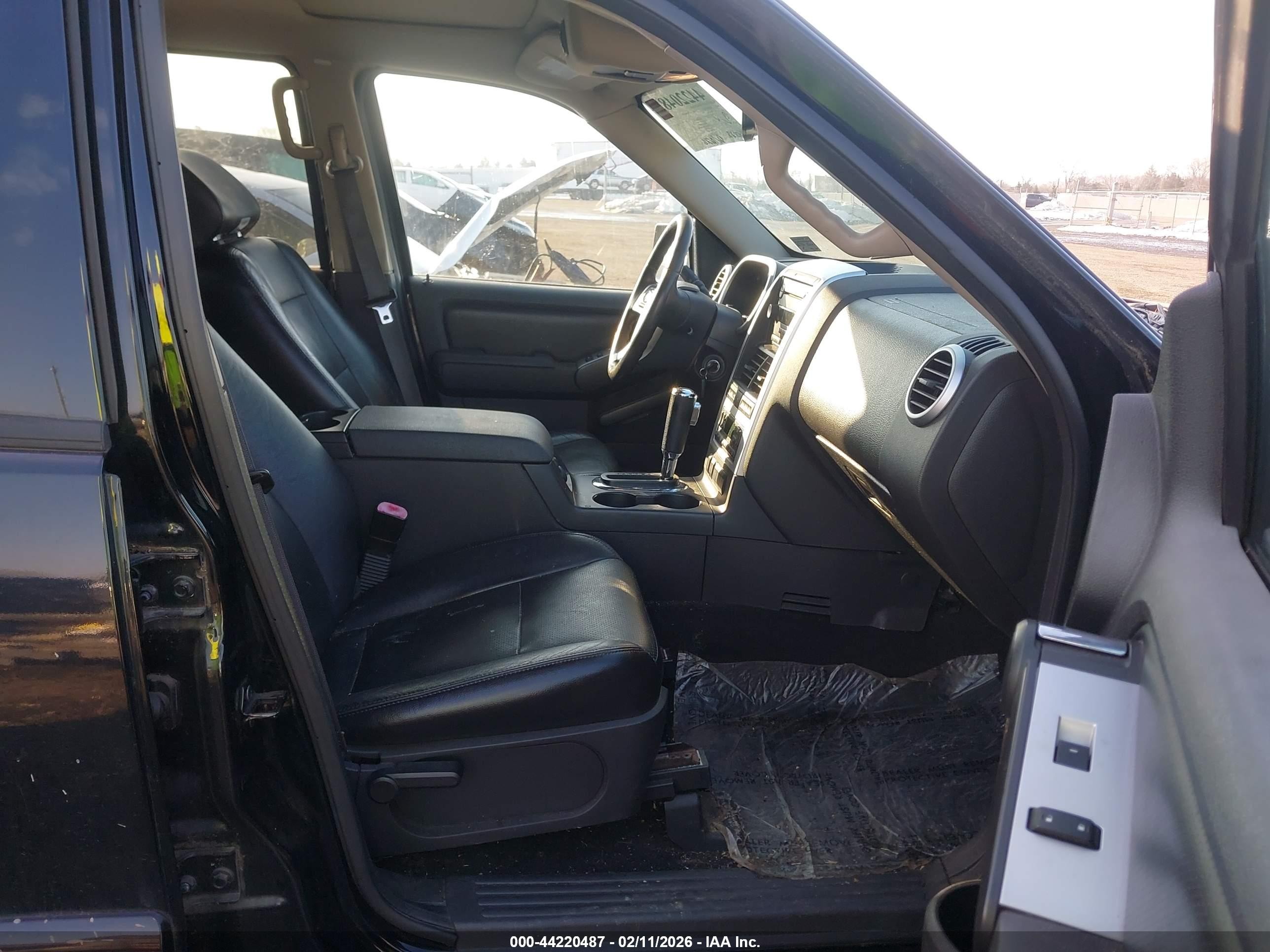 2007 Mercury Mountaineer   Black vin: 4M2EU47E97UJ00596