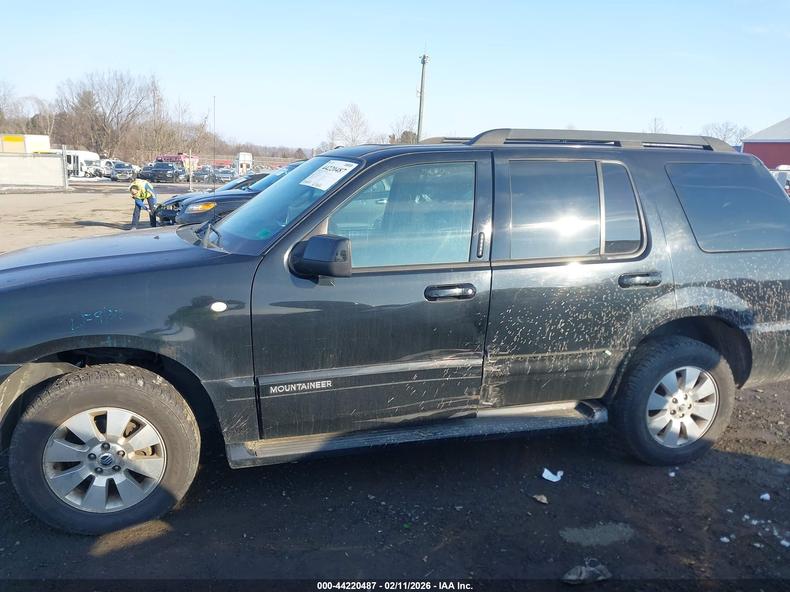 2007 Mercury Mountaineer   Black vin: 4M2EU47E97UJ00596