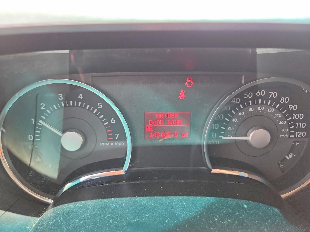 2008 Mercury Mountaineer Luxury Burgundy vin: 4M2EU47E98UJ12233