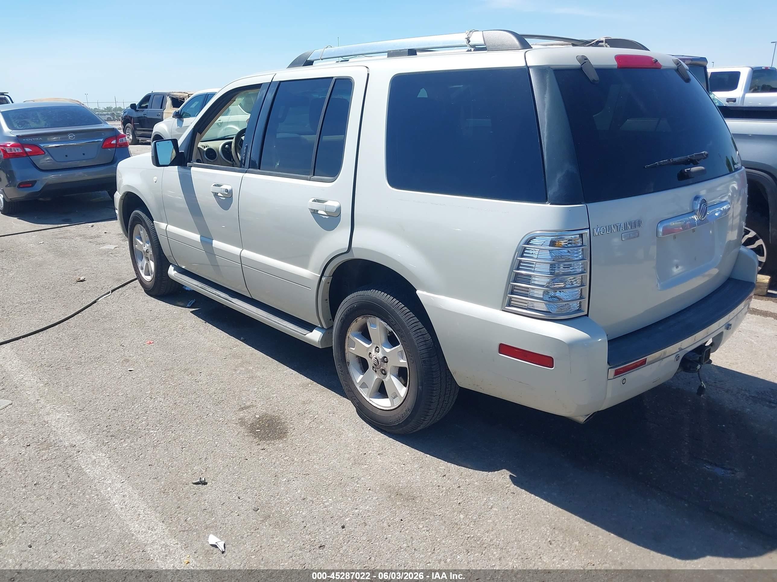 2006 Mercury Mountaineer Premier Cream vin: 4M2EU48806ZJ04241