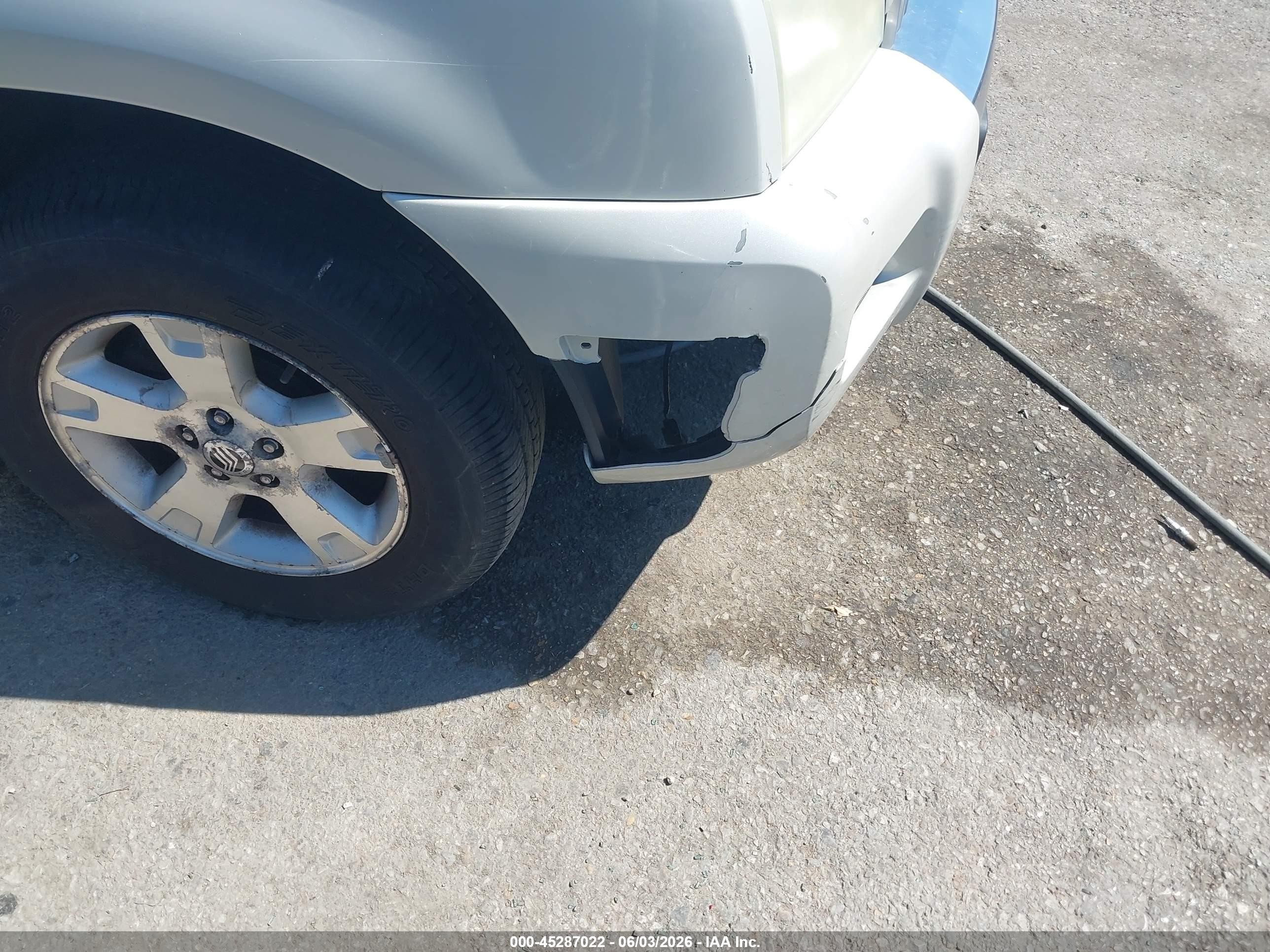 2006 Mercury Mountaineer Premier Cream vin: 4M2EU48806ZJ04241