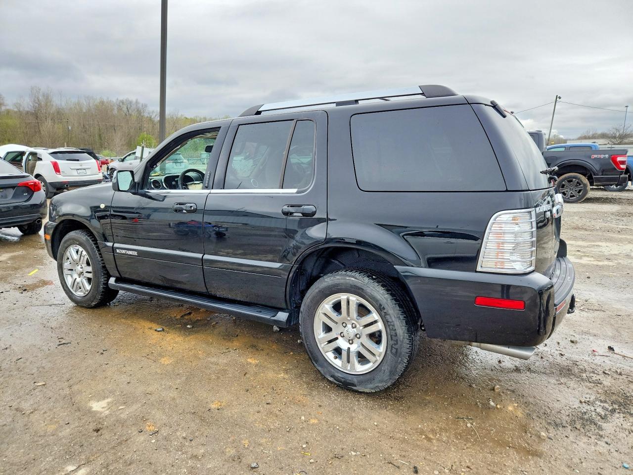 2009 Mercury Mountaineer Premier Black vin: 4M2EU48809UJ00787
