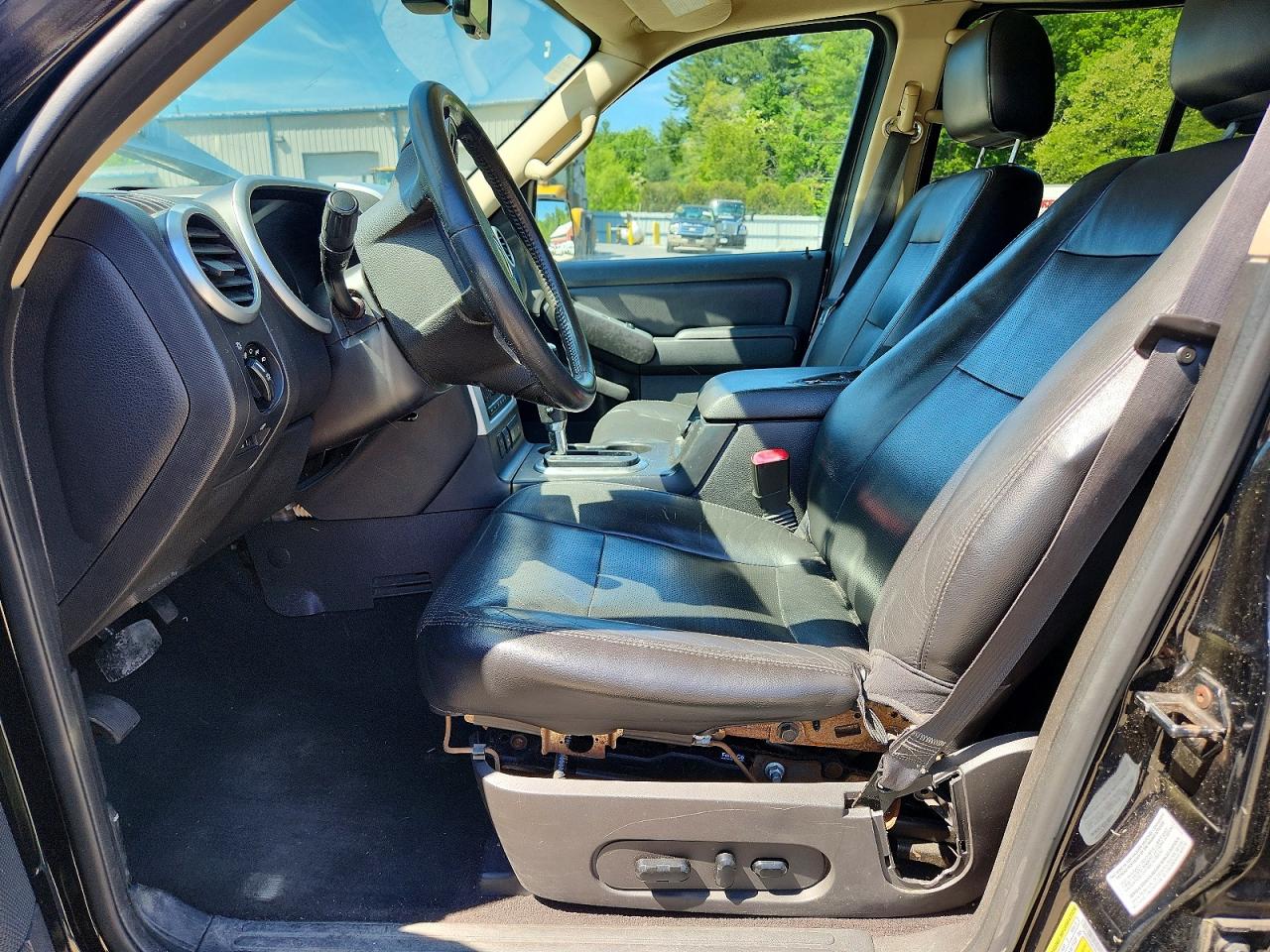 2006 Mercury Mountaineer Premier Black vin: 4M2EU48816UJ16878