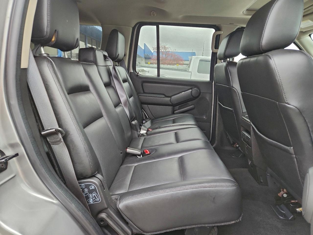 2008 Mercury Mountaineer Premier Серебряный vin: 4M2EU48818UJ06662