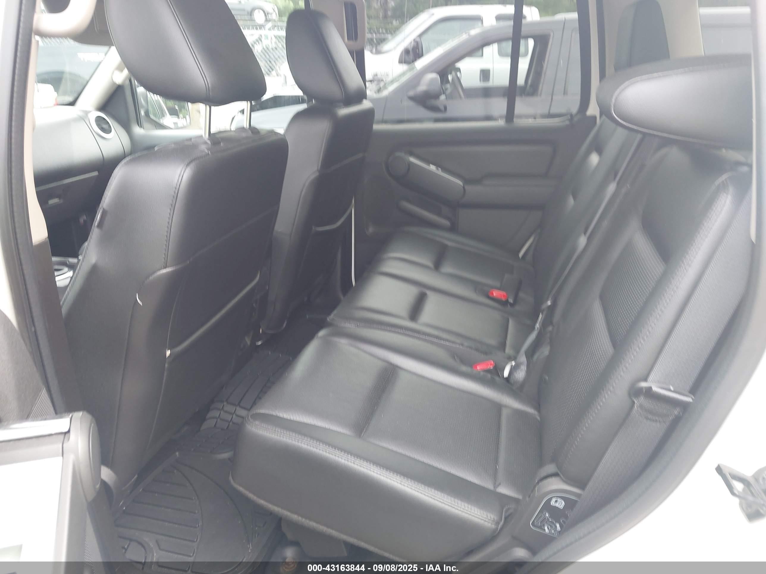 2009 Mercury Mountaineer Premier Белый vin: 4M2EU48819UJ01821