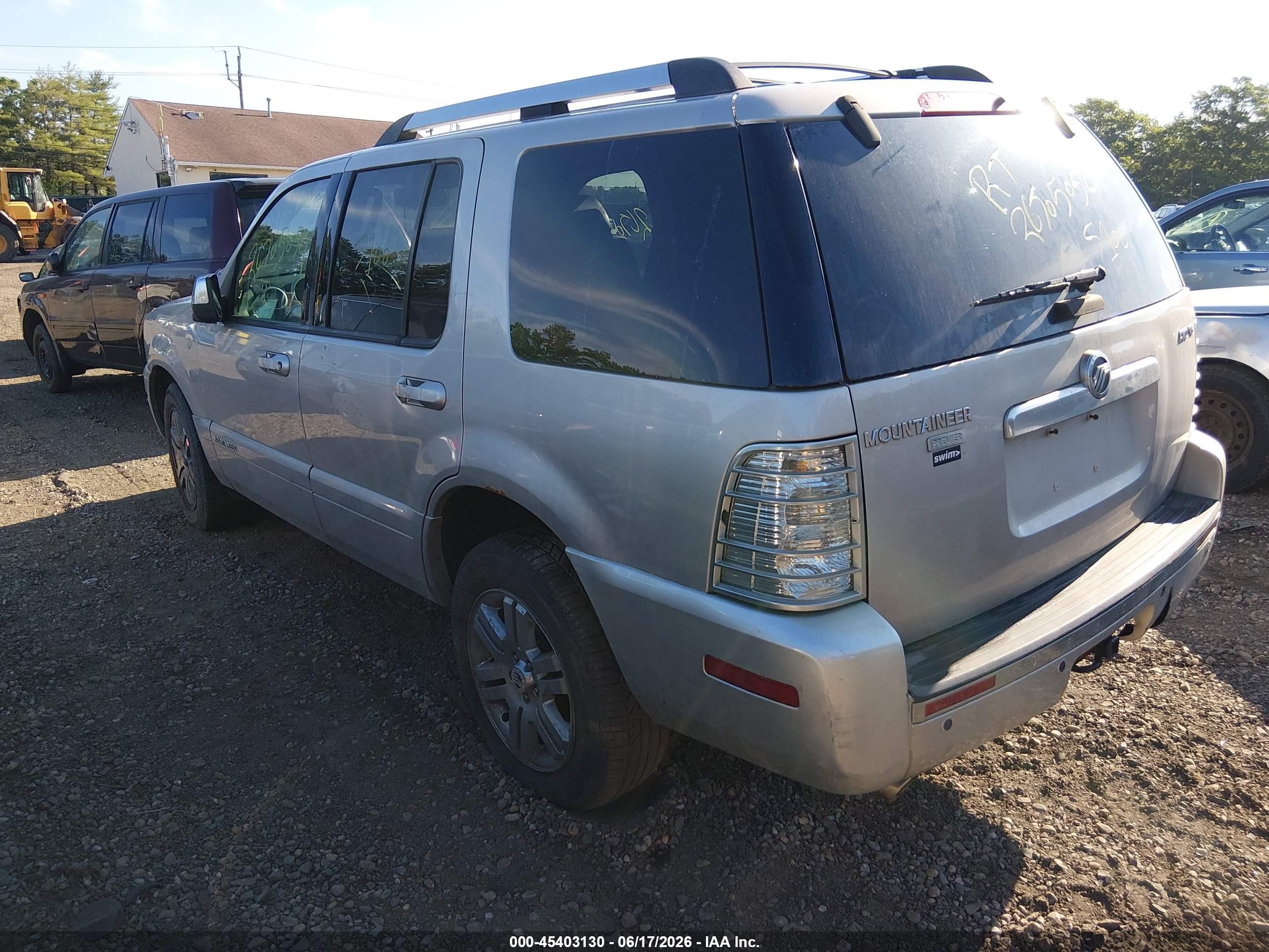 2008 Mercury Mountaineer Premier Серебряный vin: 4M2EU48828UJ06251
