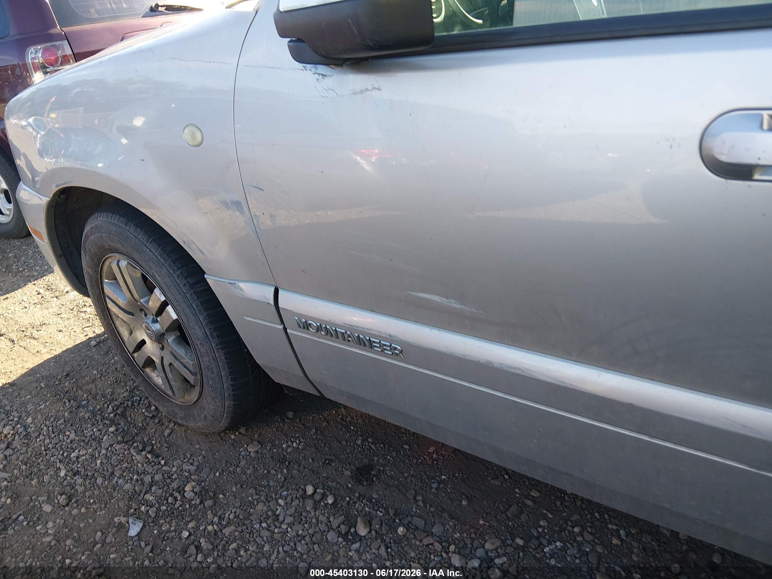 2008 Mercury Mountaineer Premier Серебряный vin: 4M2EU48828UJ06251