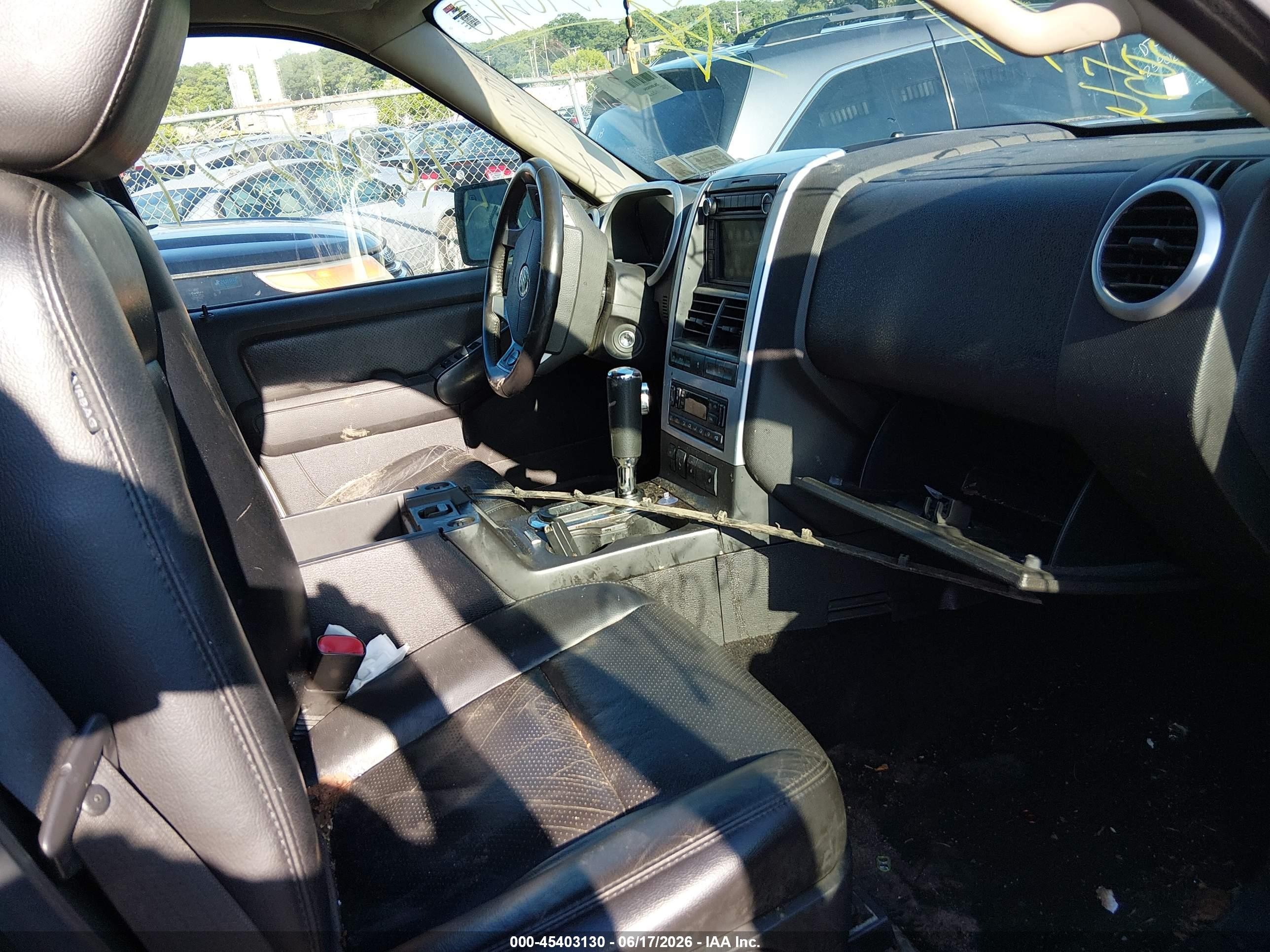 2008 Mercury Mountaineer Premier Серебряный vin: 4M2EU48828UJ06251