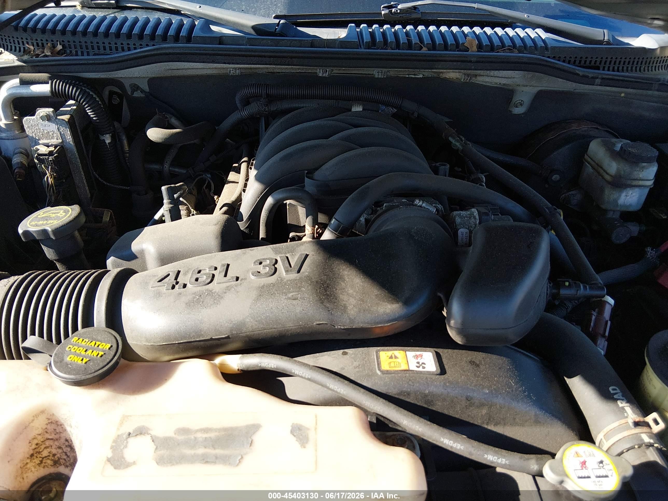 2008 Mercury Mountaineer Premier Серебряный vin: 4M2EU48828UJ06251