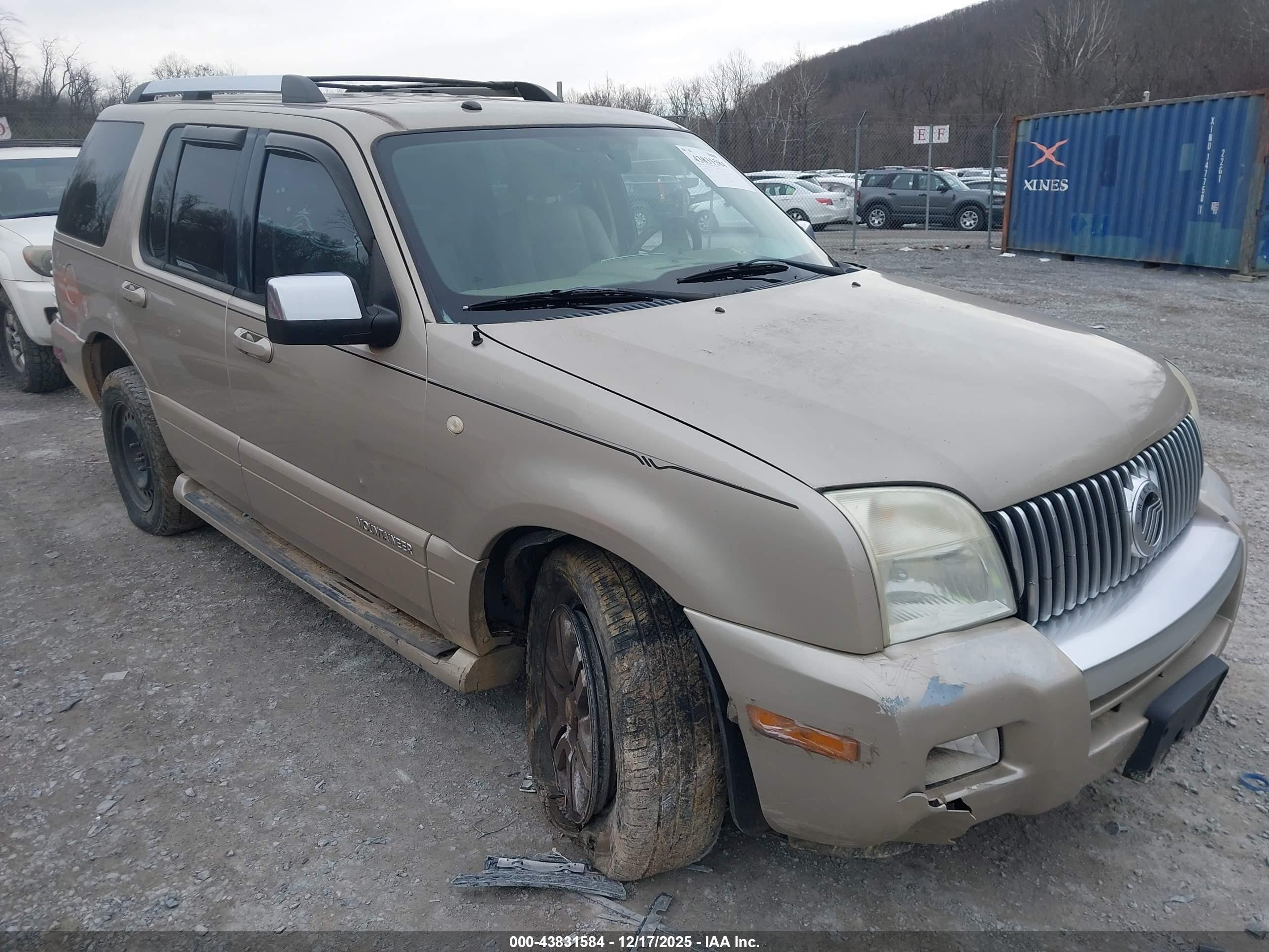 2007 Mercury Mountaineer Premier Gold vin: 4M2EU48837UJ13983