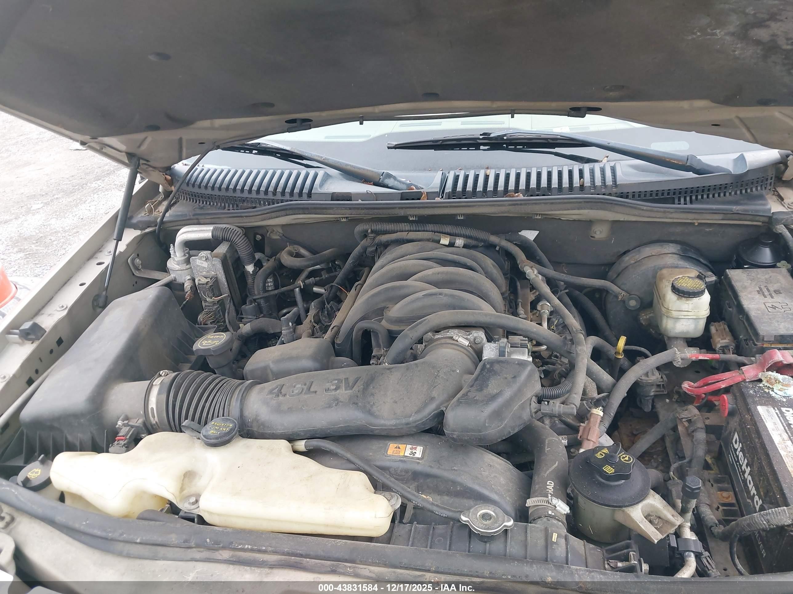 2007 Mercury Mountaineer Premier Gold vin: 4M2EU48837UJ13983
