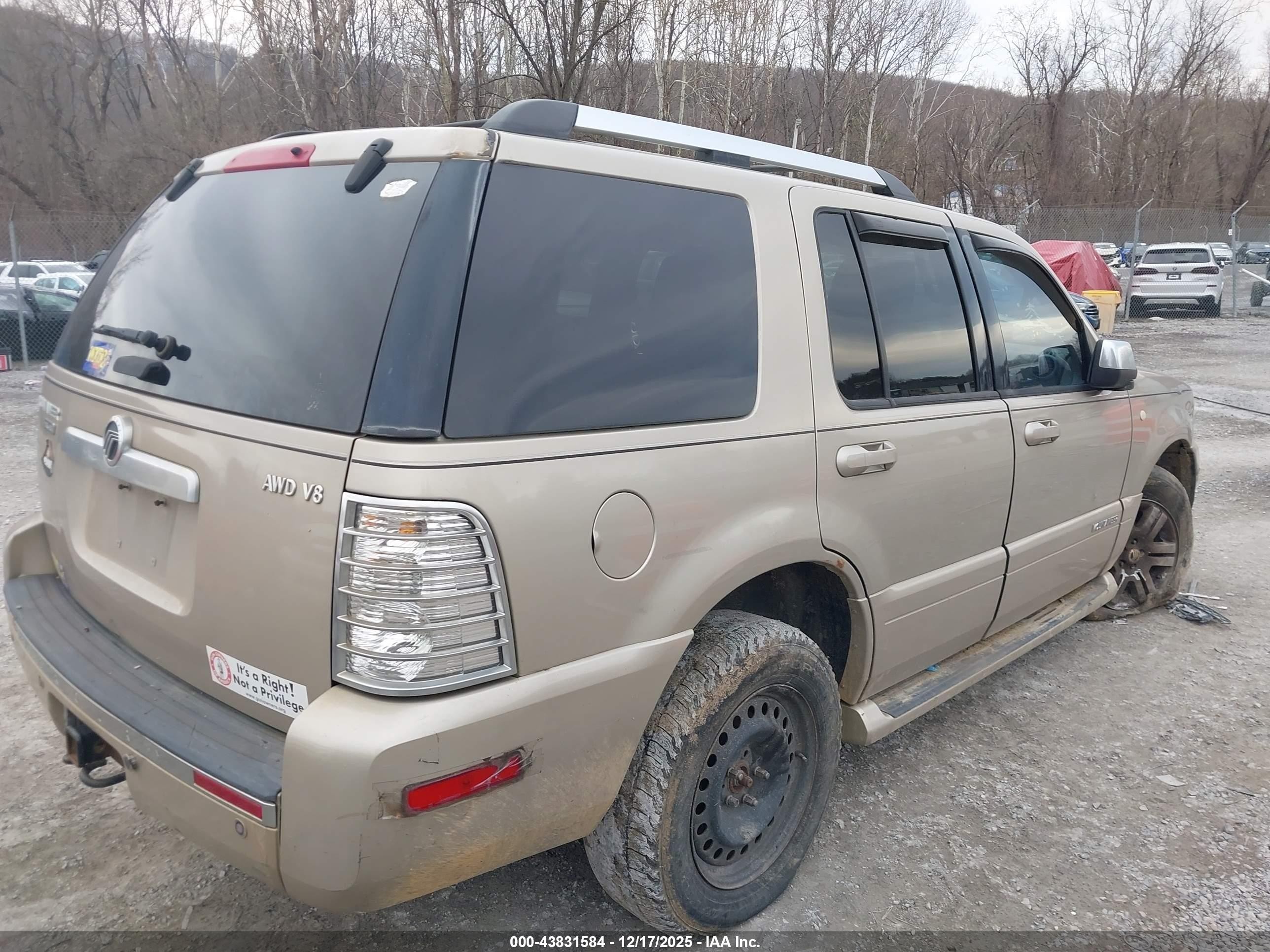 2007 Mercury Mountaineer Premier Gold vin: 4M2EU48837UJ13983