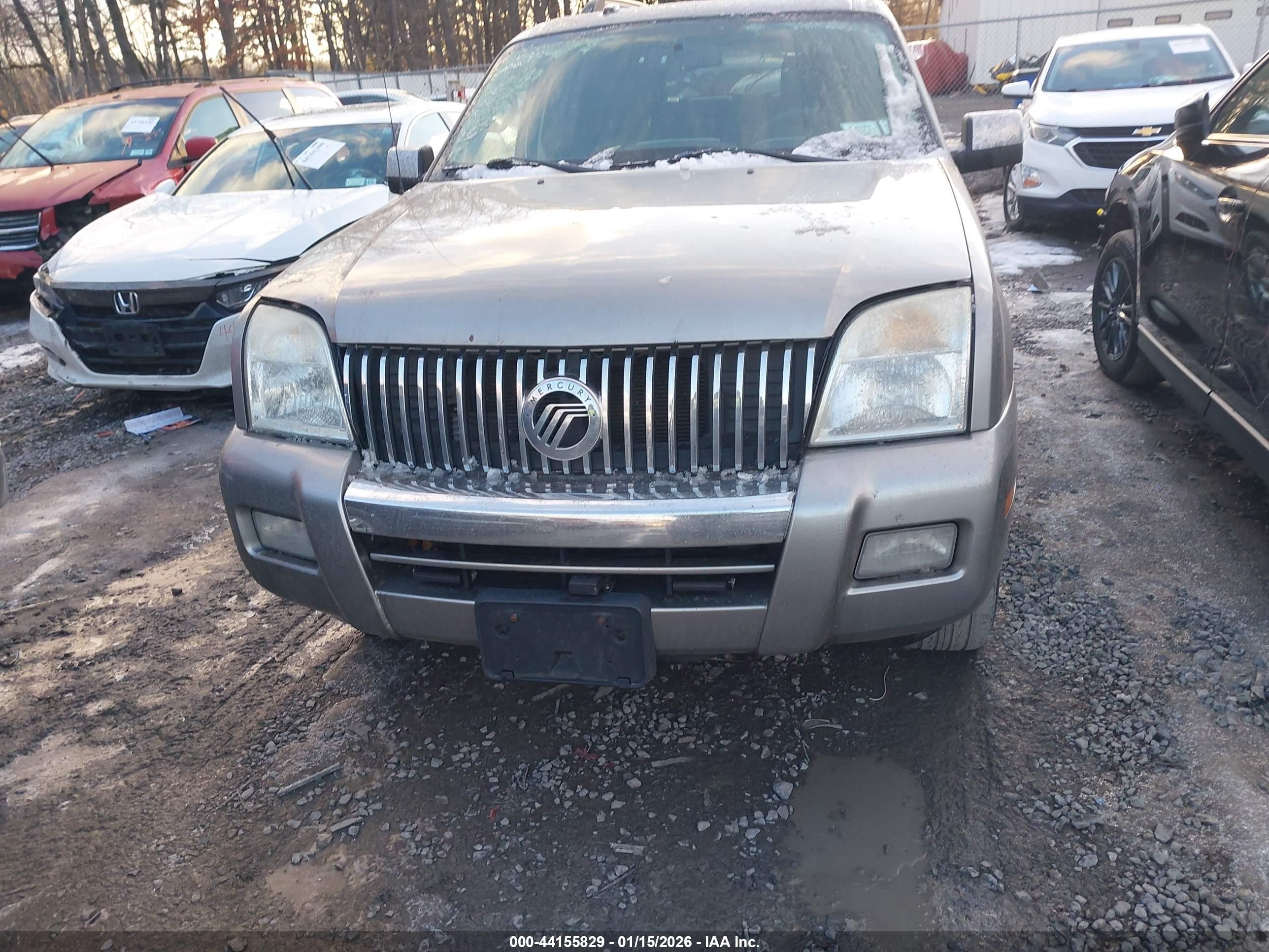 2008 Mercury Mountaineer Premier Champagne vin: 4M2EU48848UJ16960