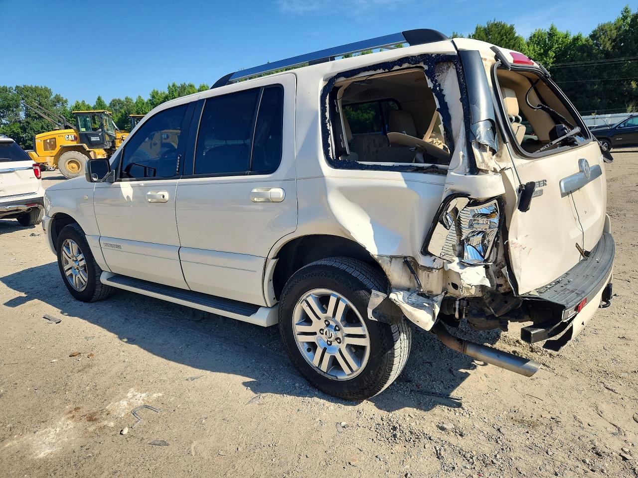 2008 Mercury Mountaineer Premier White vin: 4M2EU48858UJ03991