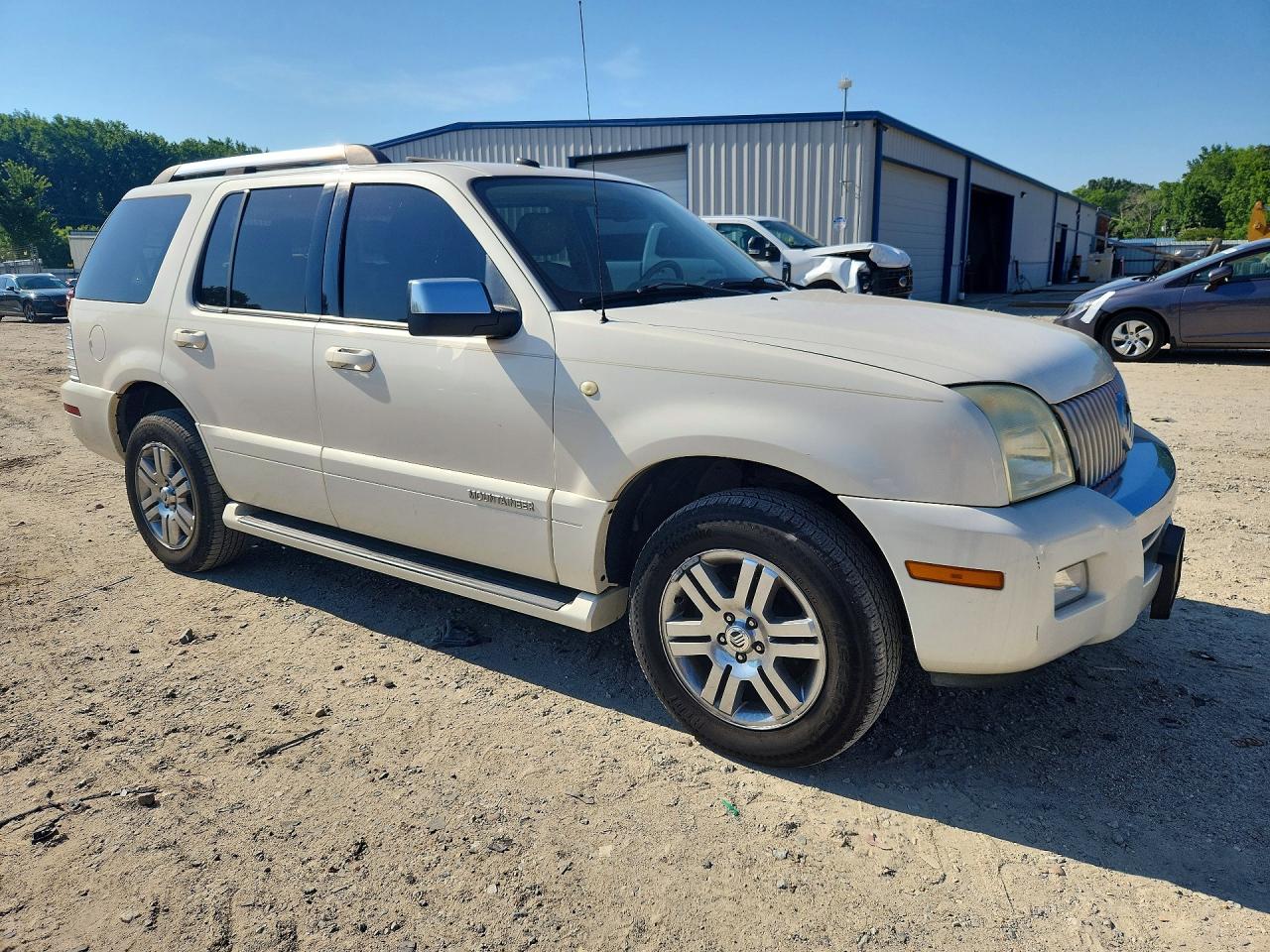 2008 Mercury Mountaineer Premier White vin: 4M2EU48858UJ03991
