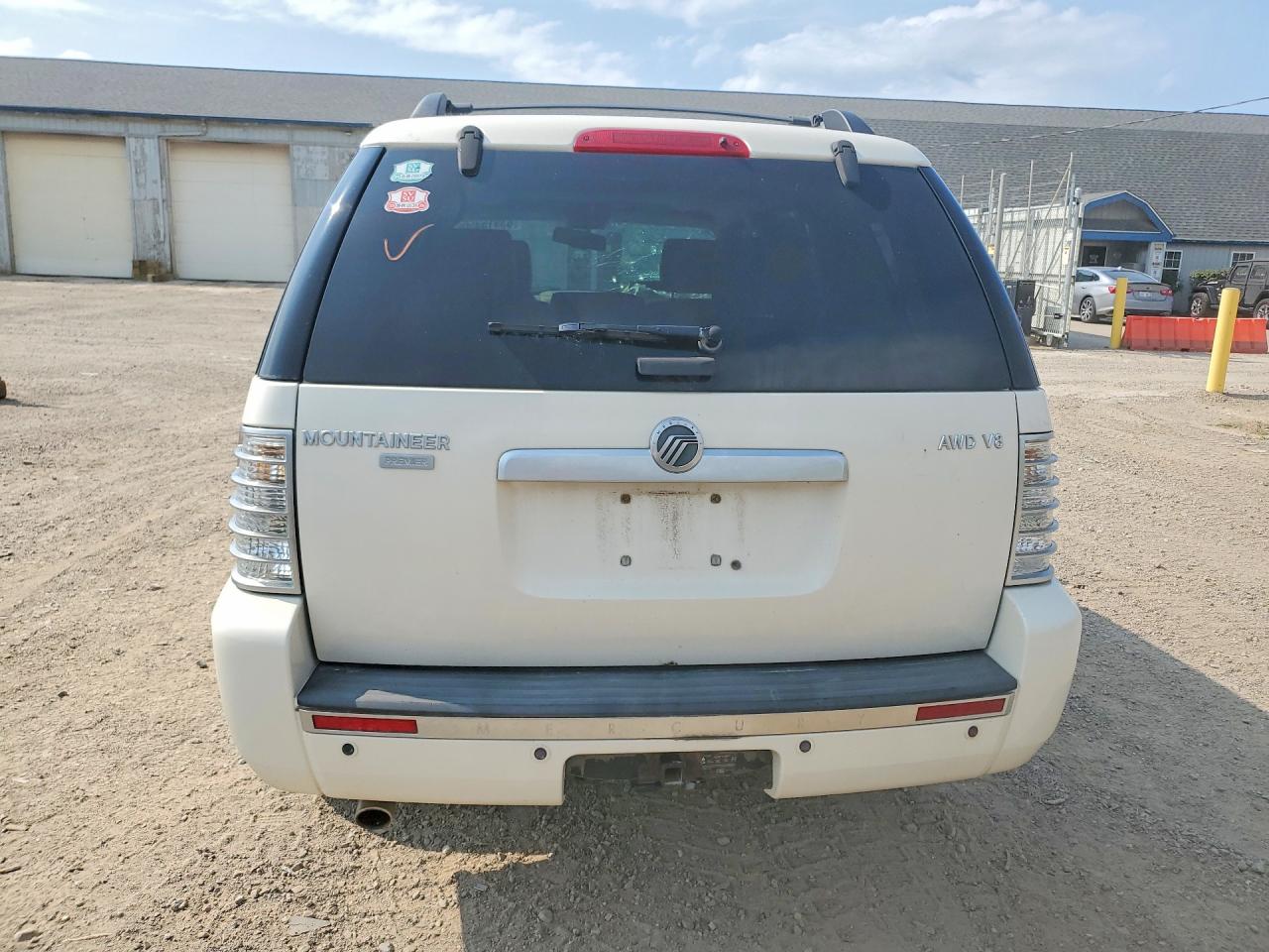 2008 Mercury Mountaineer Premier White vin: 4M2EU48868UJ05877