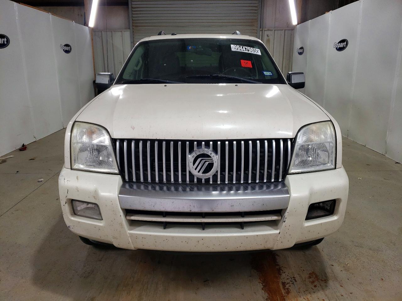 2009 Mercury Mountaineer Premier Кремовый vin: 4M2EU48869UJ00227
