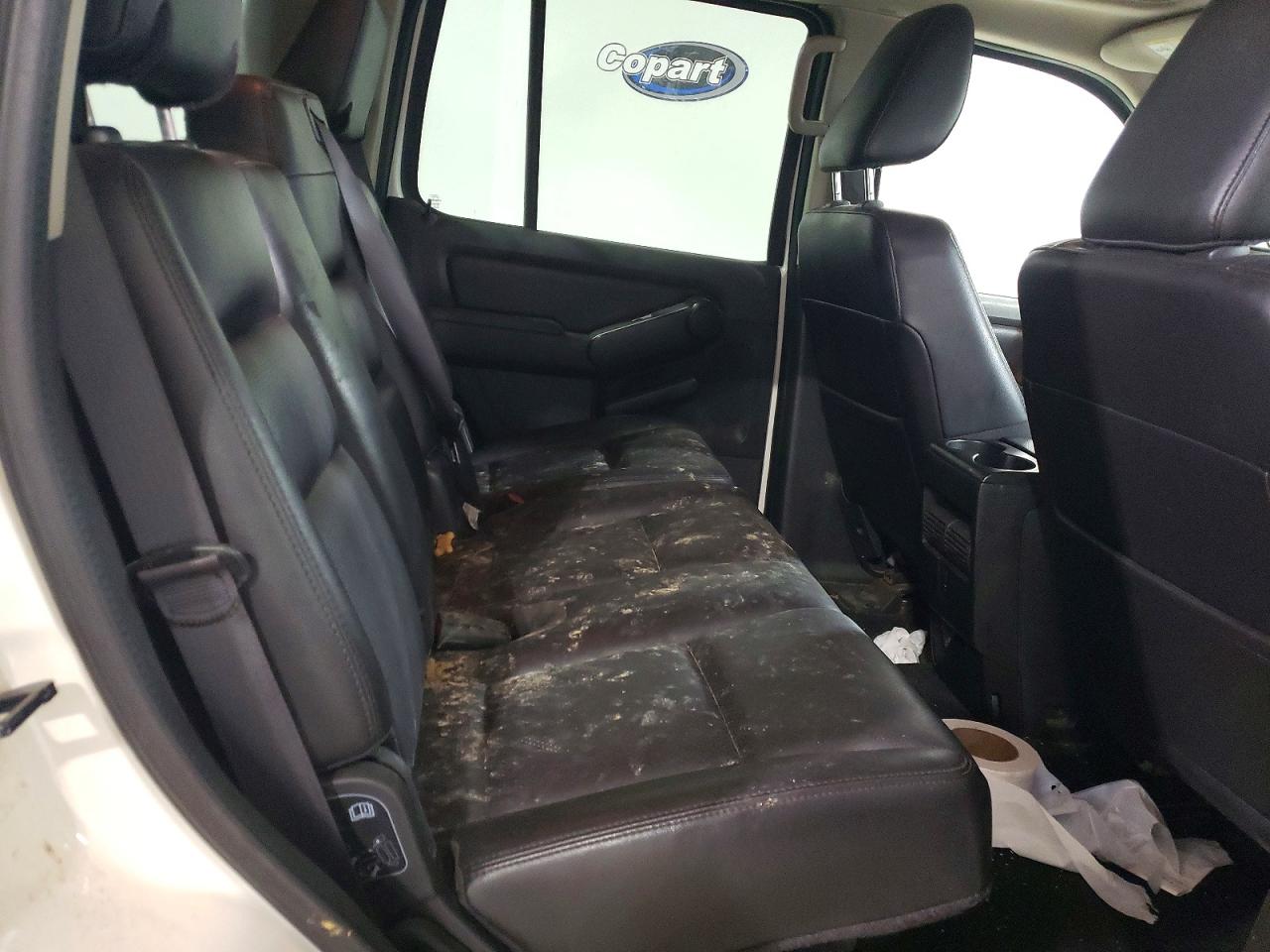 2009 Mercury Mountaineer Premier Кремовый vin: 4M2EU48869UJ00227
