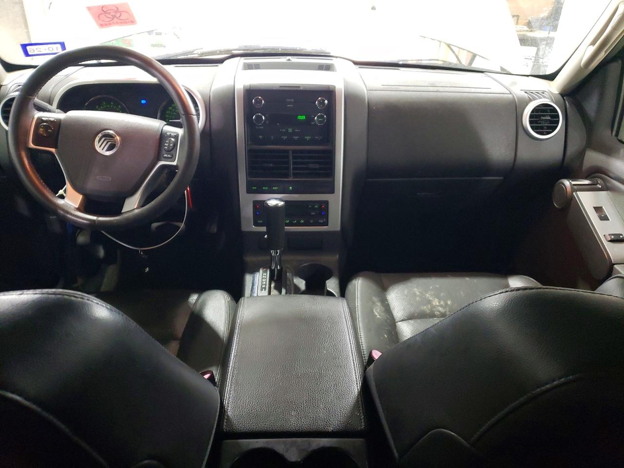 2009 Mercury Mountaineer Premier Кремовый vin: 4M2EU48869UJ00227