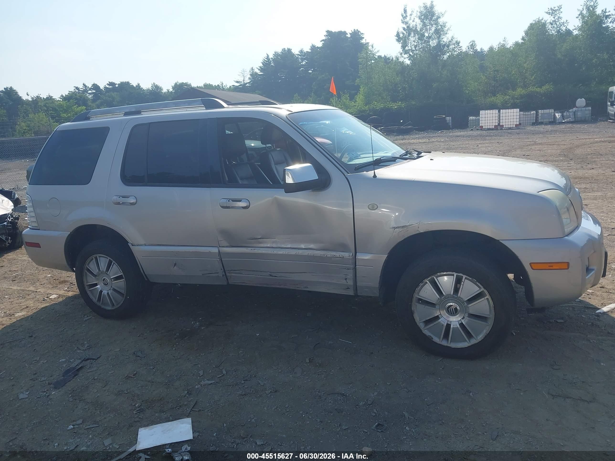 2006 Mercury Mountaineer Premier Silver vin: 4M2EU48876UJ00054