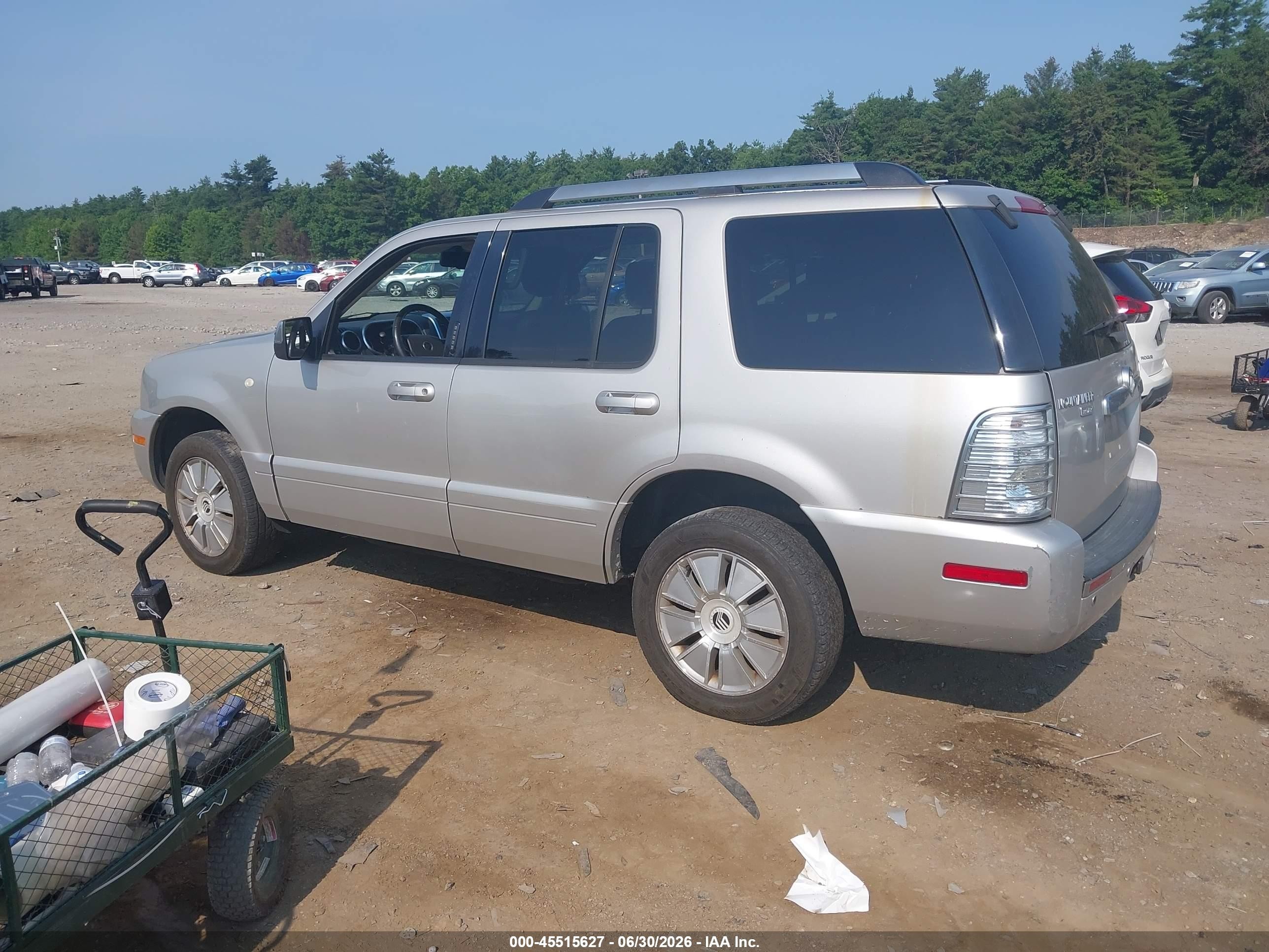 2006 Mercury Mountaineer Premier Silver vin: 4M2EU48876UJ00054