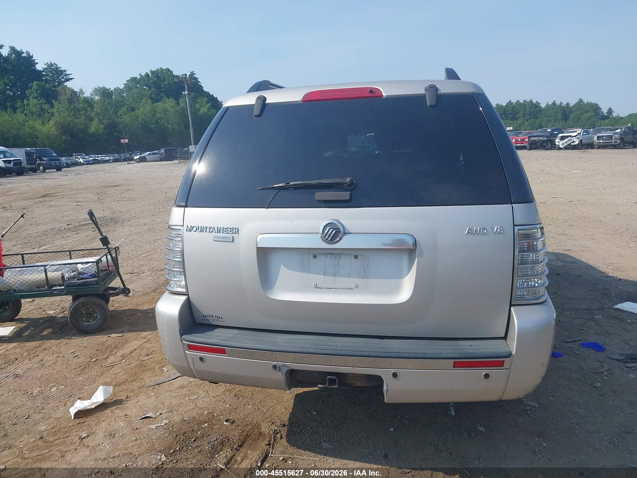 2006 Mercury Mountaineer Premier Silver vin: 4M2EU48876UJ00054