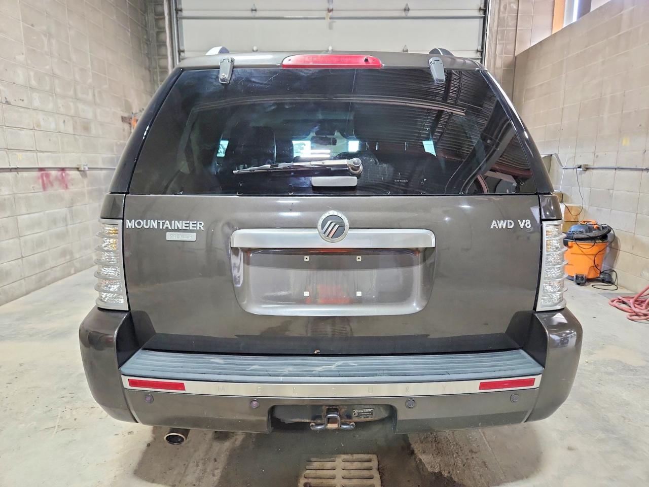 2006 Mercury Mountaineer Premier Gray vin: 4M2EU48876UJ20904
